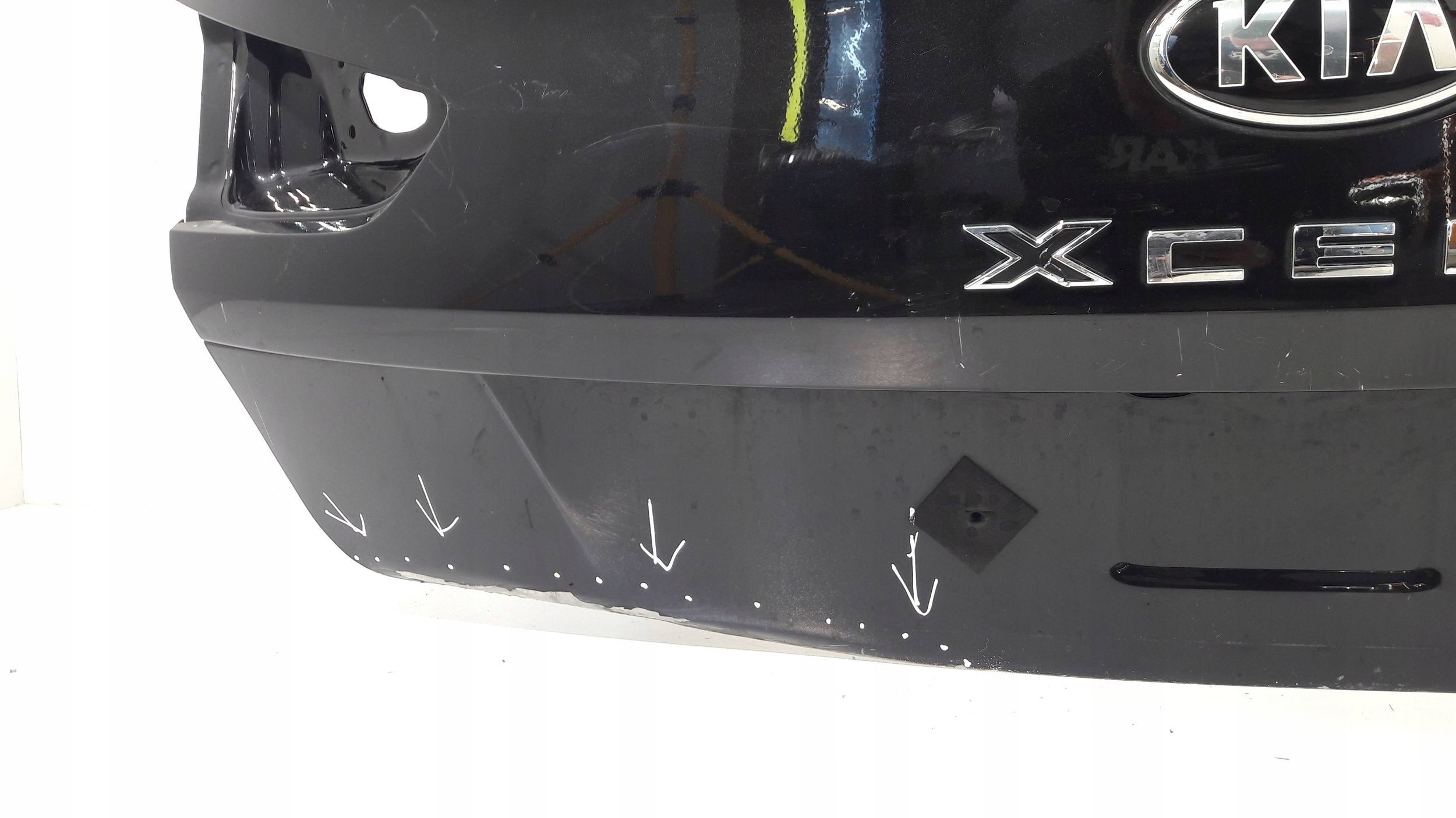 KIA Xceed trunk door boot (H147)
