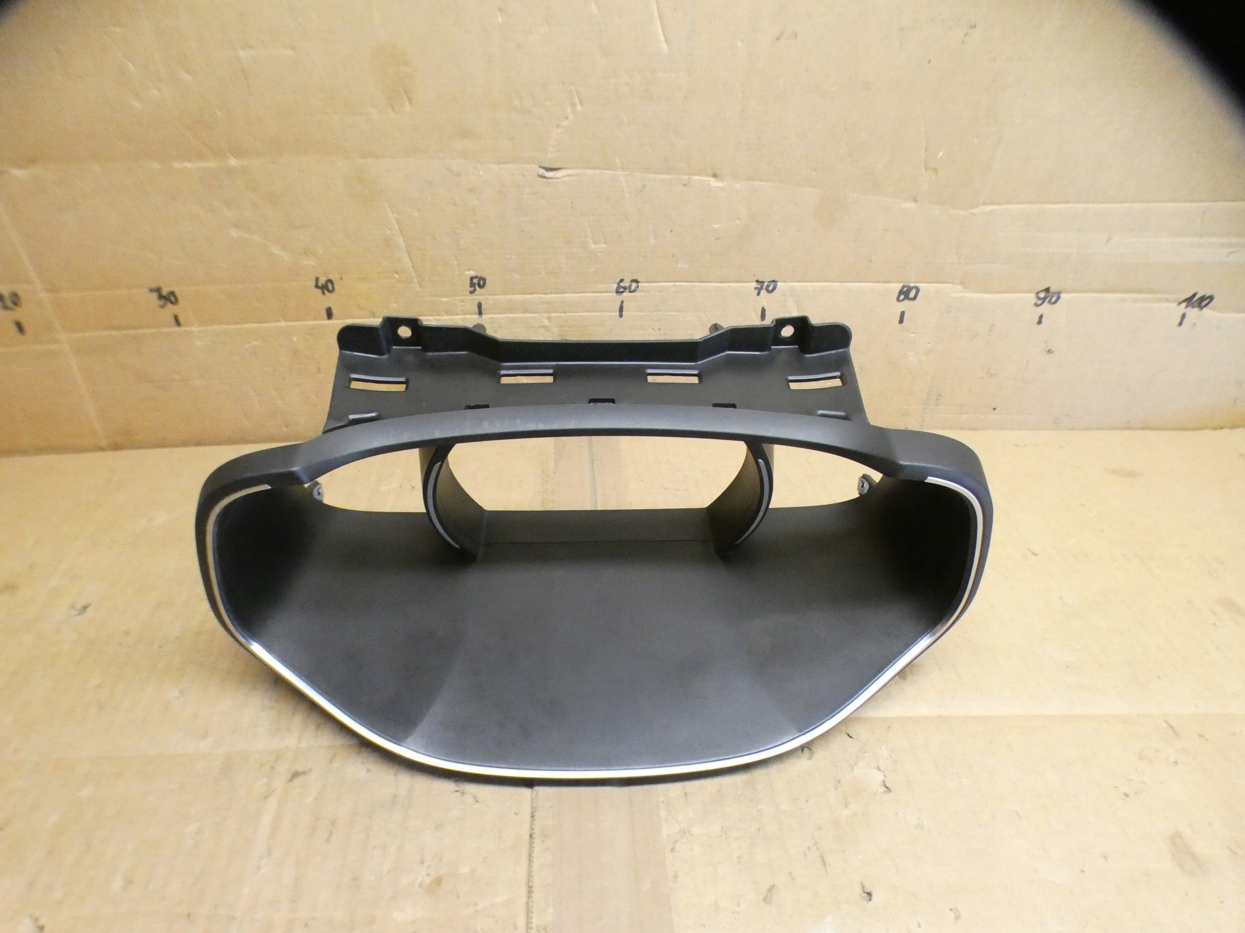 RENAULT MEGANE IV frame cover LICZNIKOW 682647342R