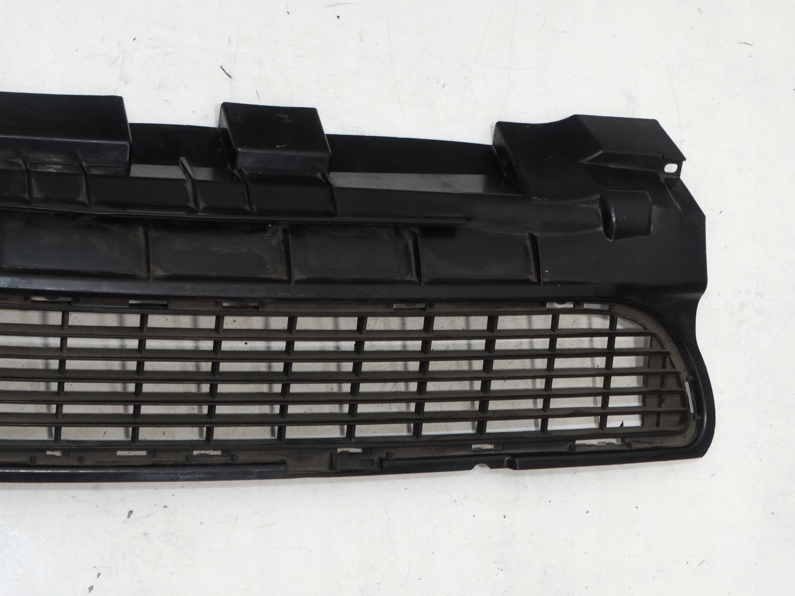 grid central of a bumper front MERCEDES W169 A1698850023