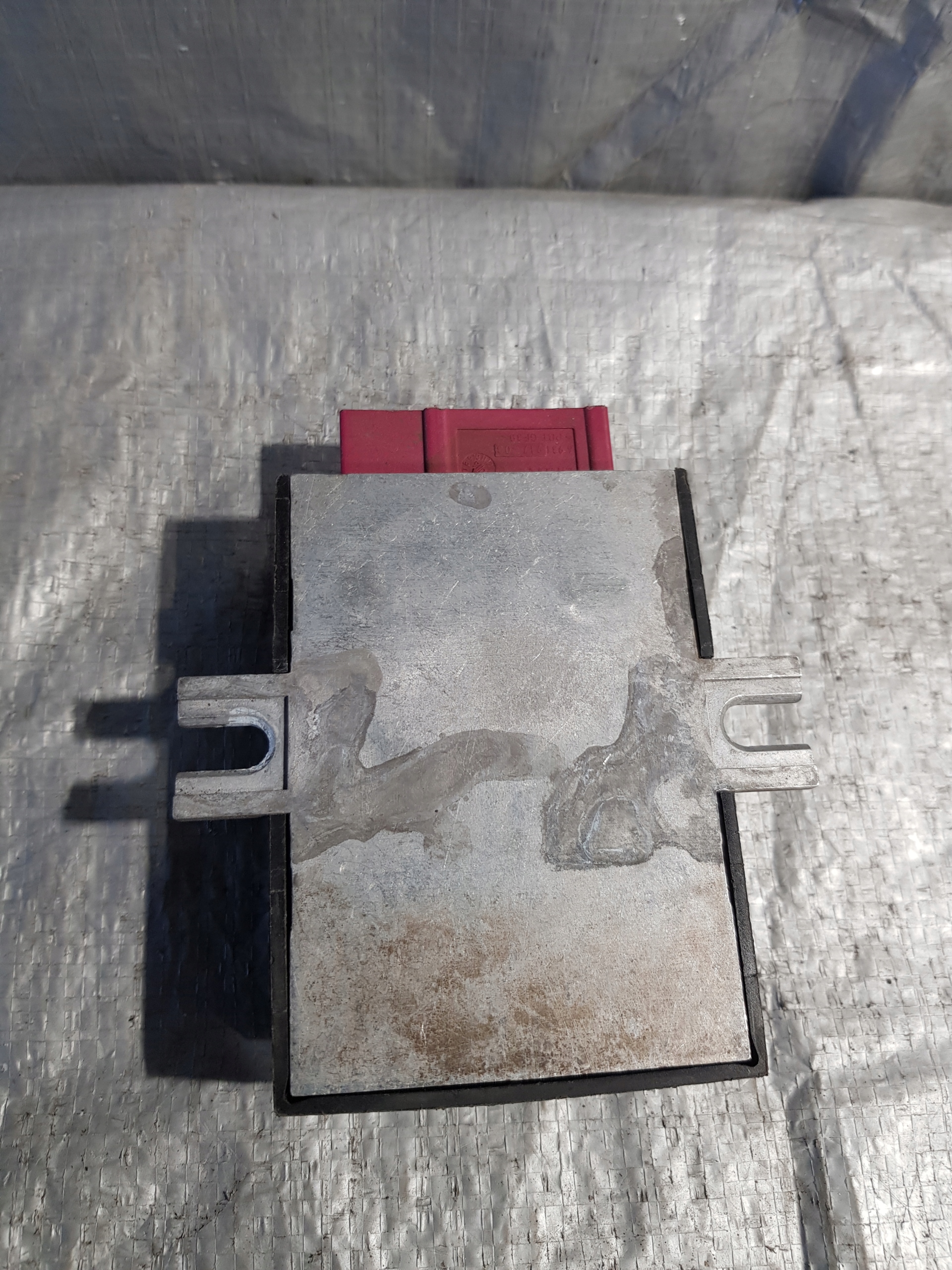 BMW E92 OE 55892110 Module pompy Carburant
