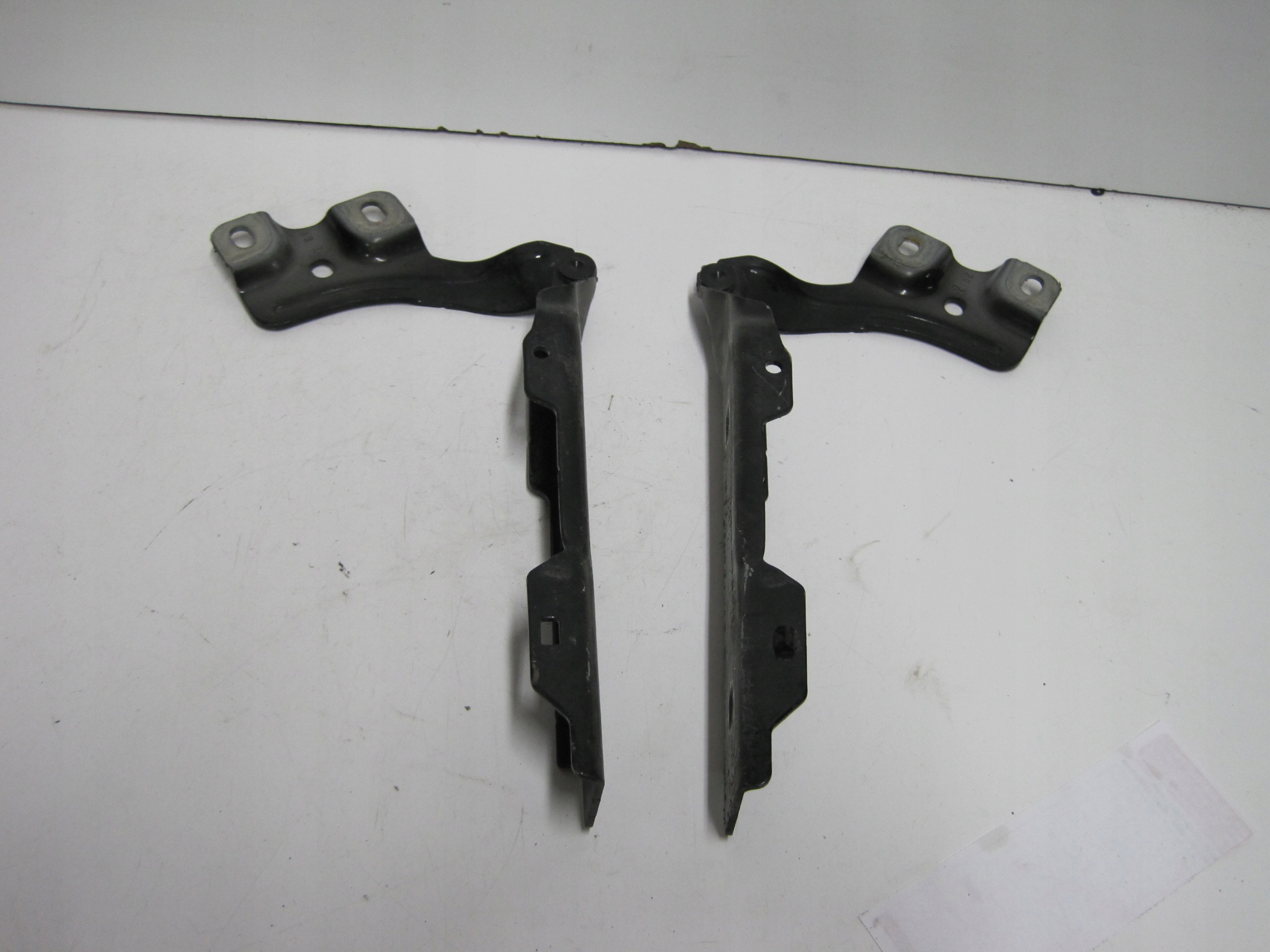 hinge bonnet hinges Audi A1 82A 82A823301 left 82A823302 right