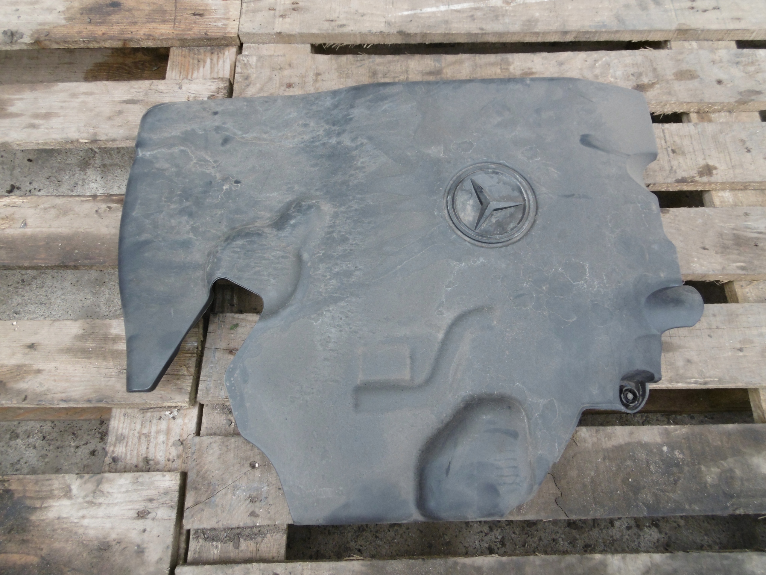 SPRINTER W906 POKRYWA OSŁONA SILNIKA