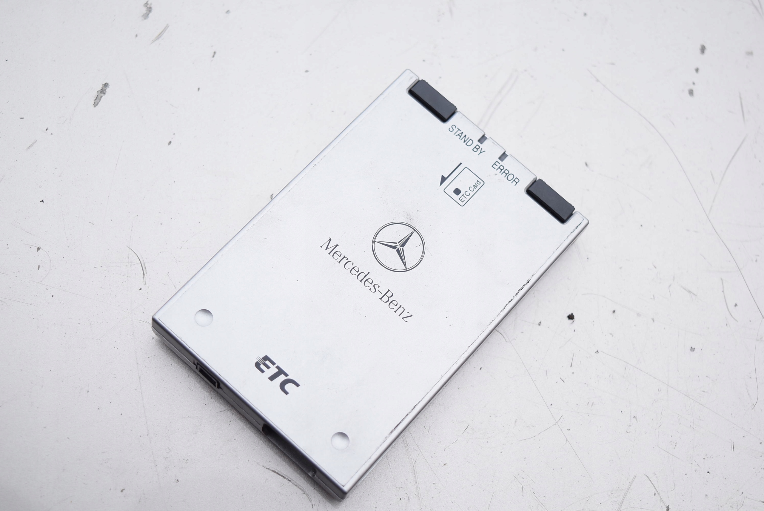 0008258060 - MERCEDES W219 3.0 CDI плеер MINIDISC ETC