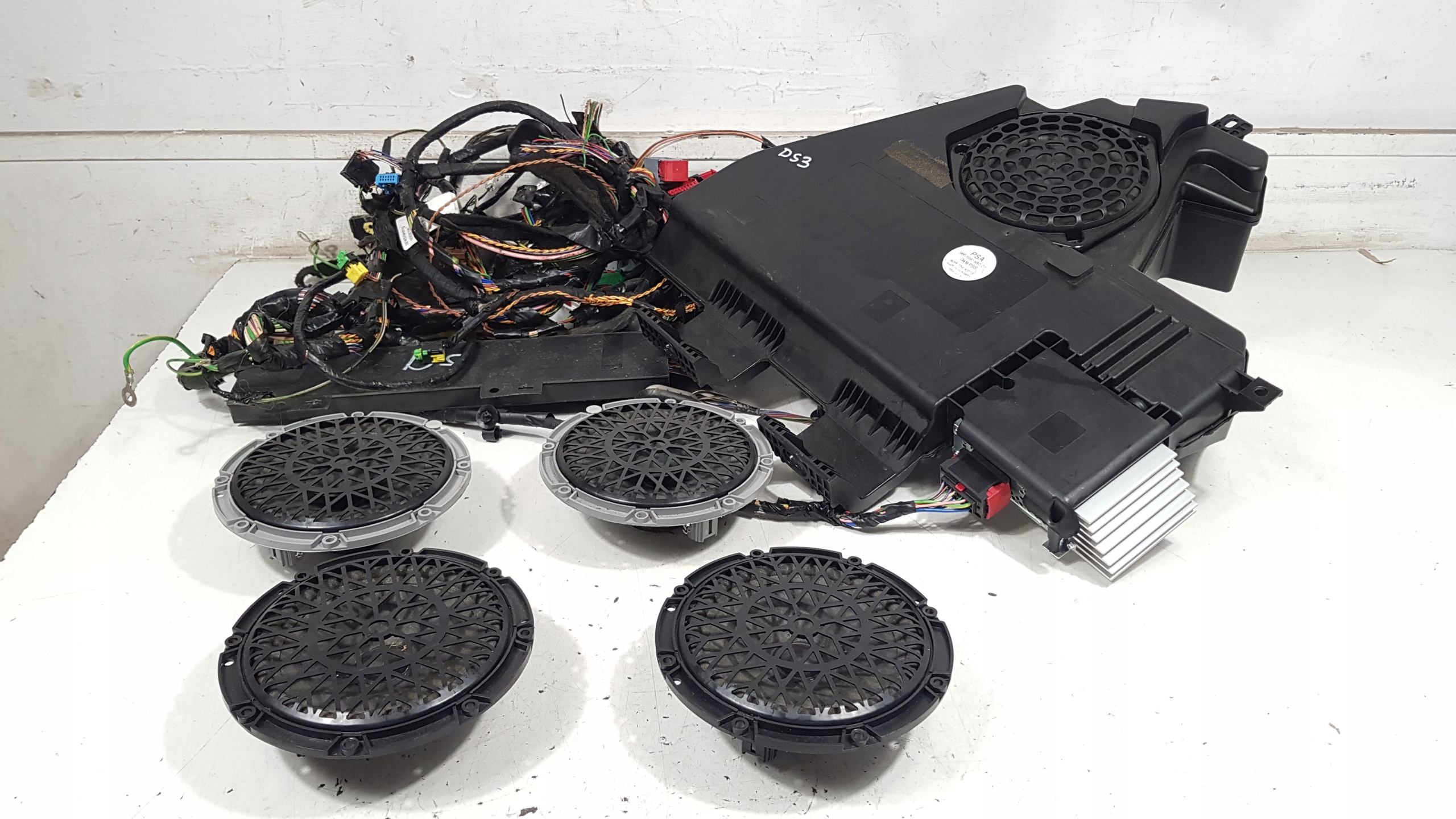 ZESTAW GŁOŚNIKÓW SUBWOOFER CITROEN DS3 9663991480