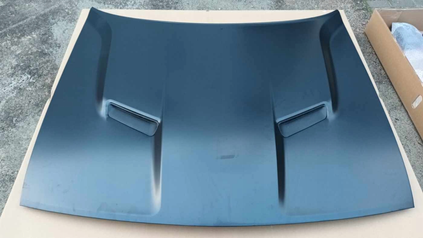 DODGE CHALLENGER 2008-23 MASKA POKRYWA SILNIKA + KRATKI ALUMINIUM ZAMIENNIK