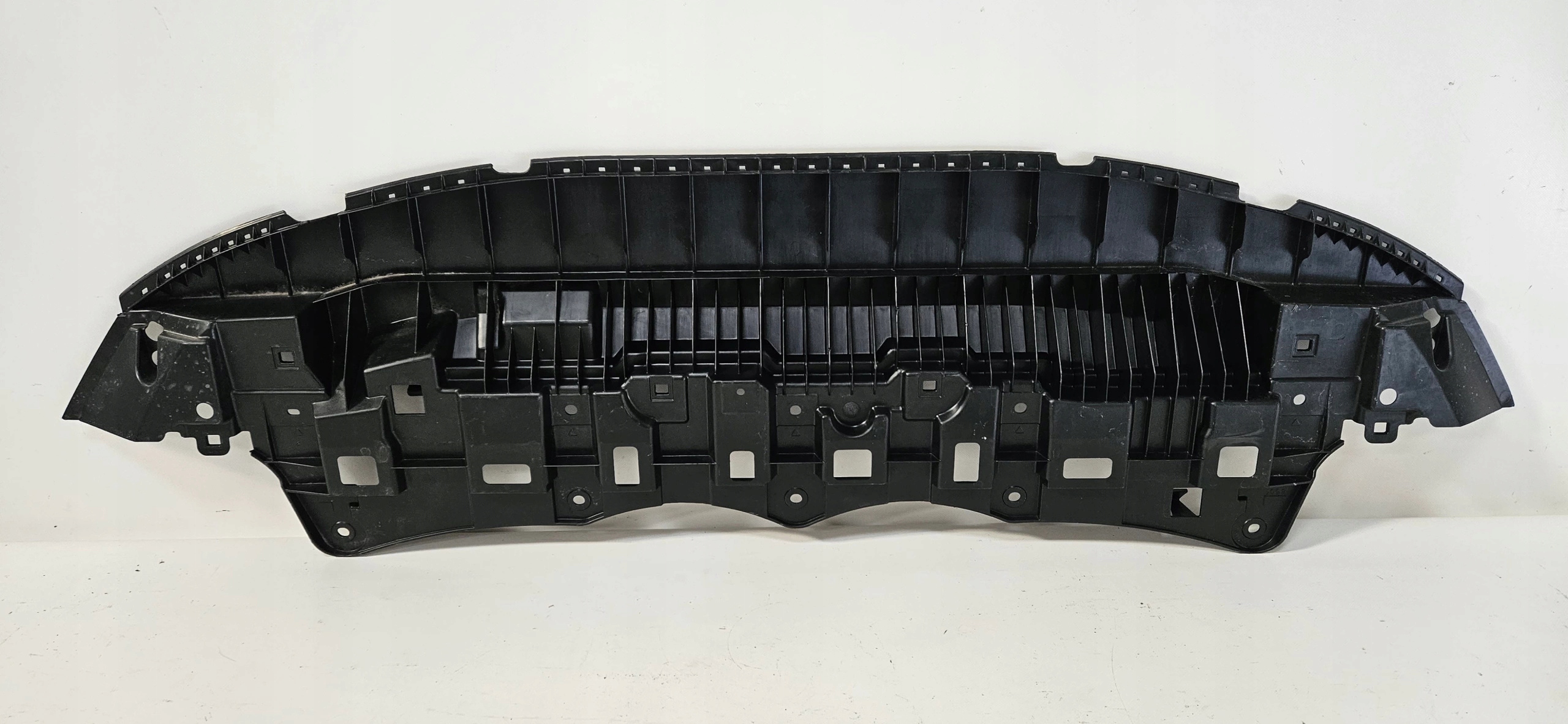 cover below bumper front TOYOTA YARIS CROSS 2020