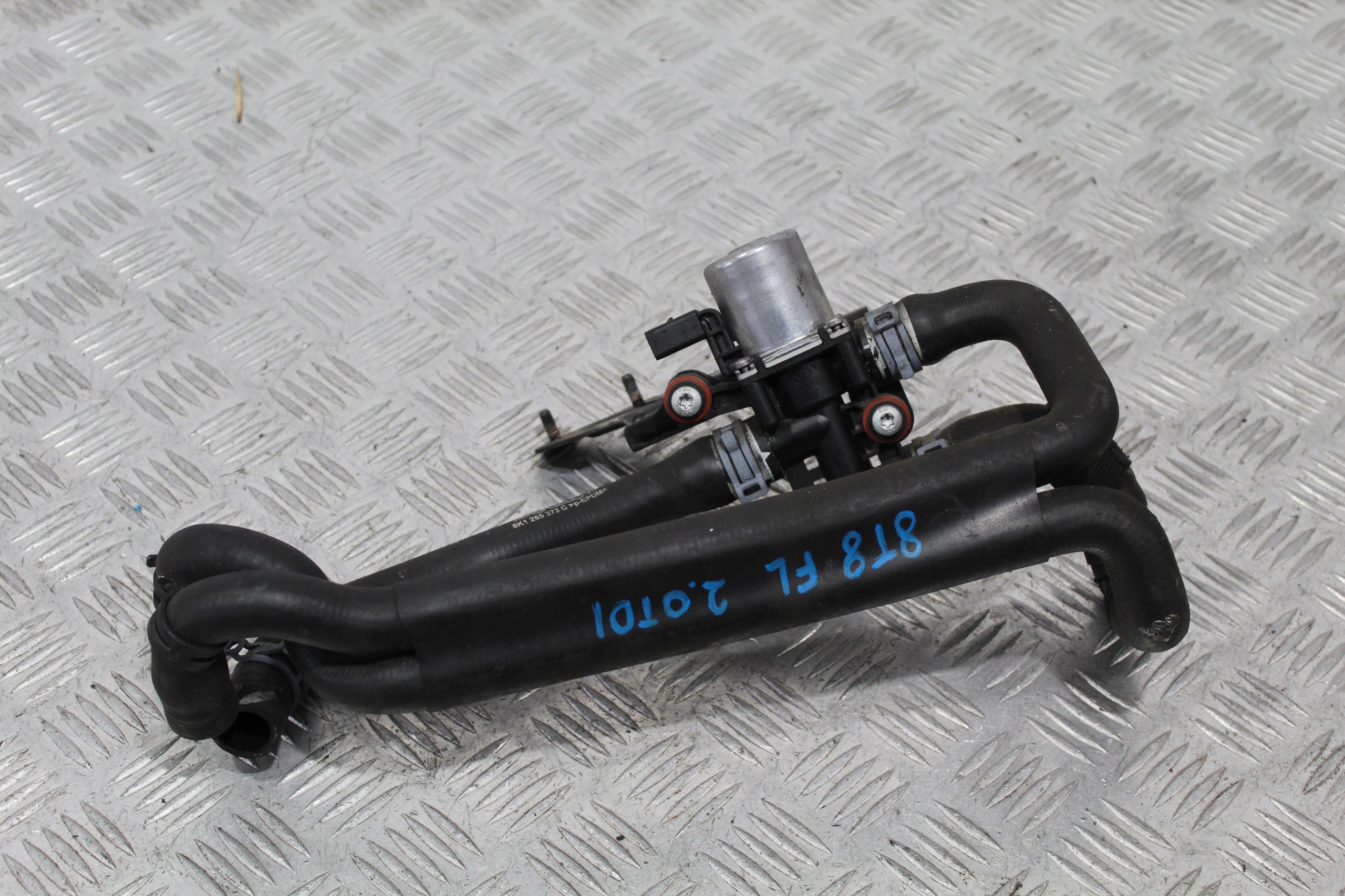 PUMPA VODE CRIJEVO AUDI A5 8T0 8T8 8K0820035B