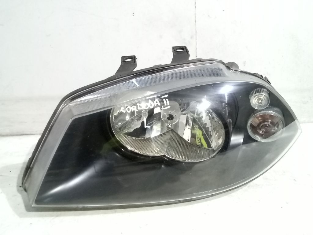 Seat Cordoba II 2 light left front front
