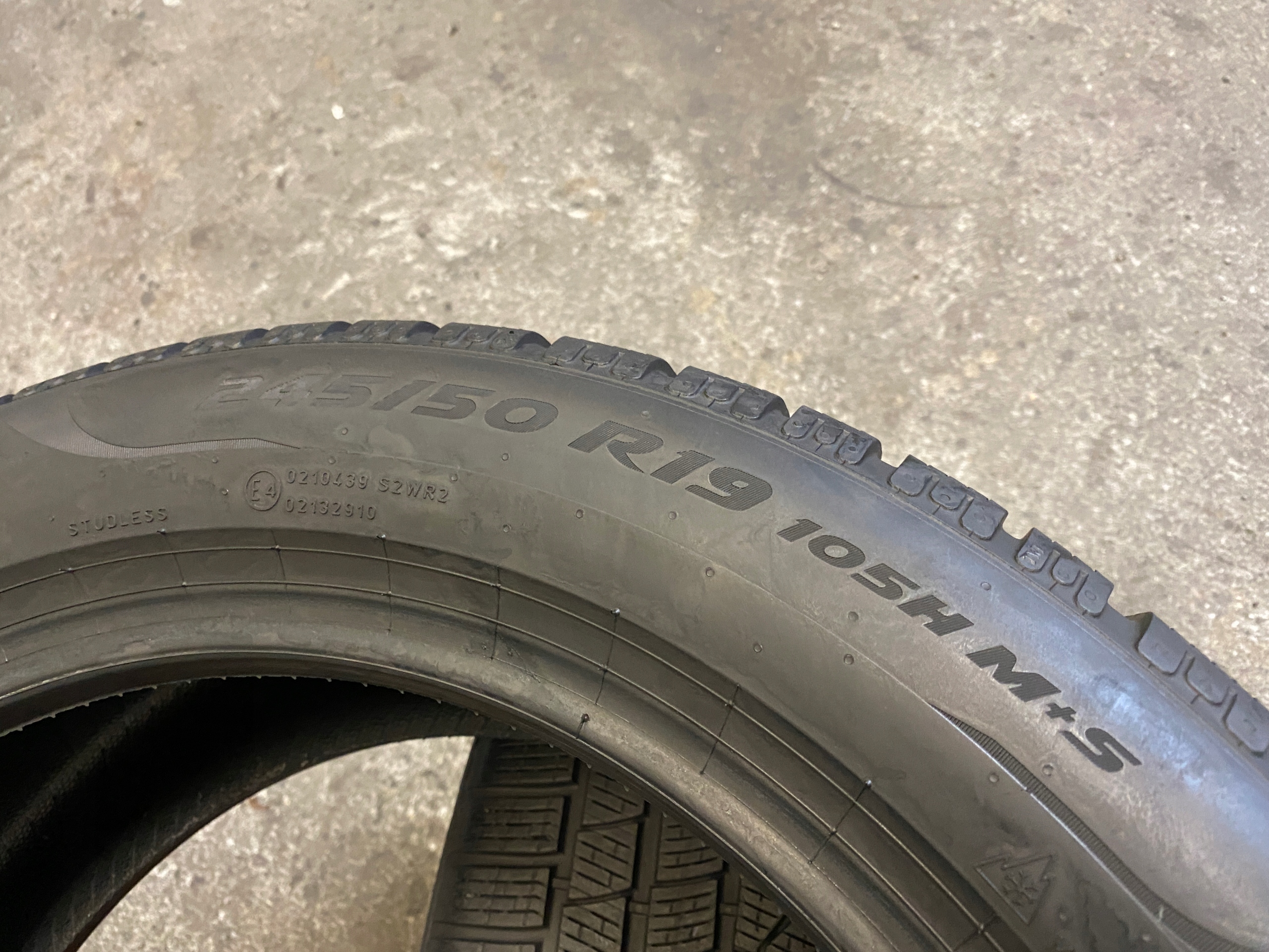 2 tyres winter 245/50R19 105H Pirelli P Zero Winter 2023r