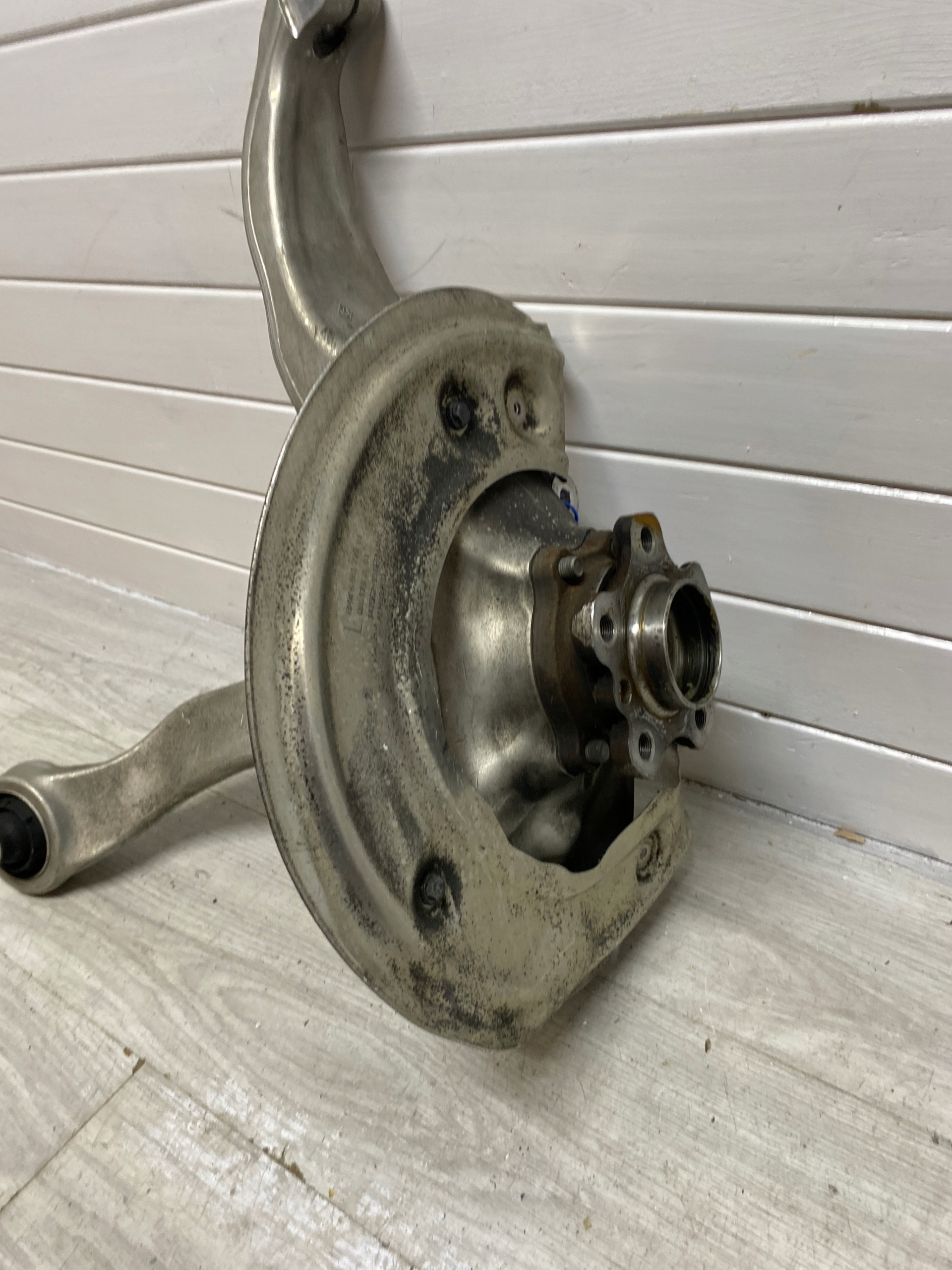 BMW G30 G31 swing left front X-DRIVE 6884385