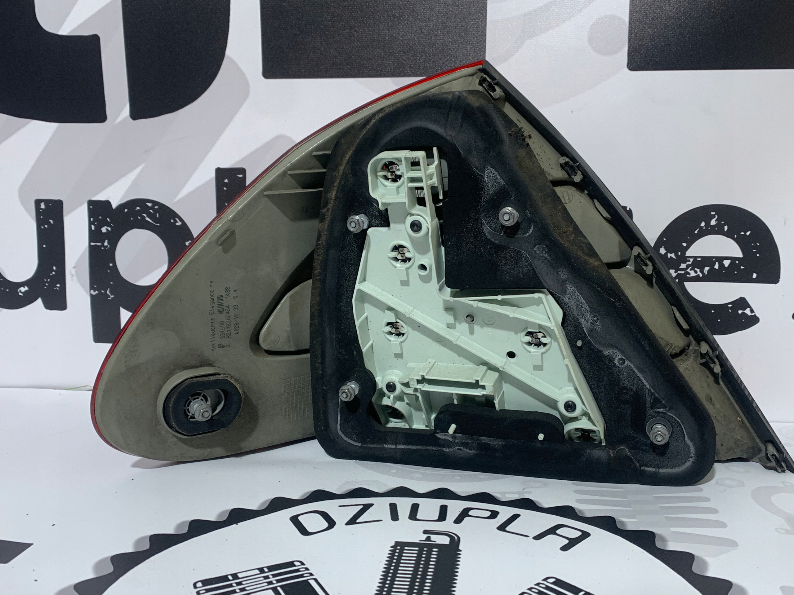 MERCEDES E W211 light rear part right rear A2118202464