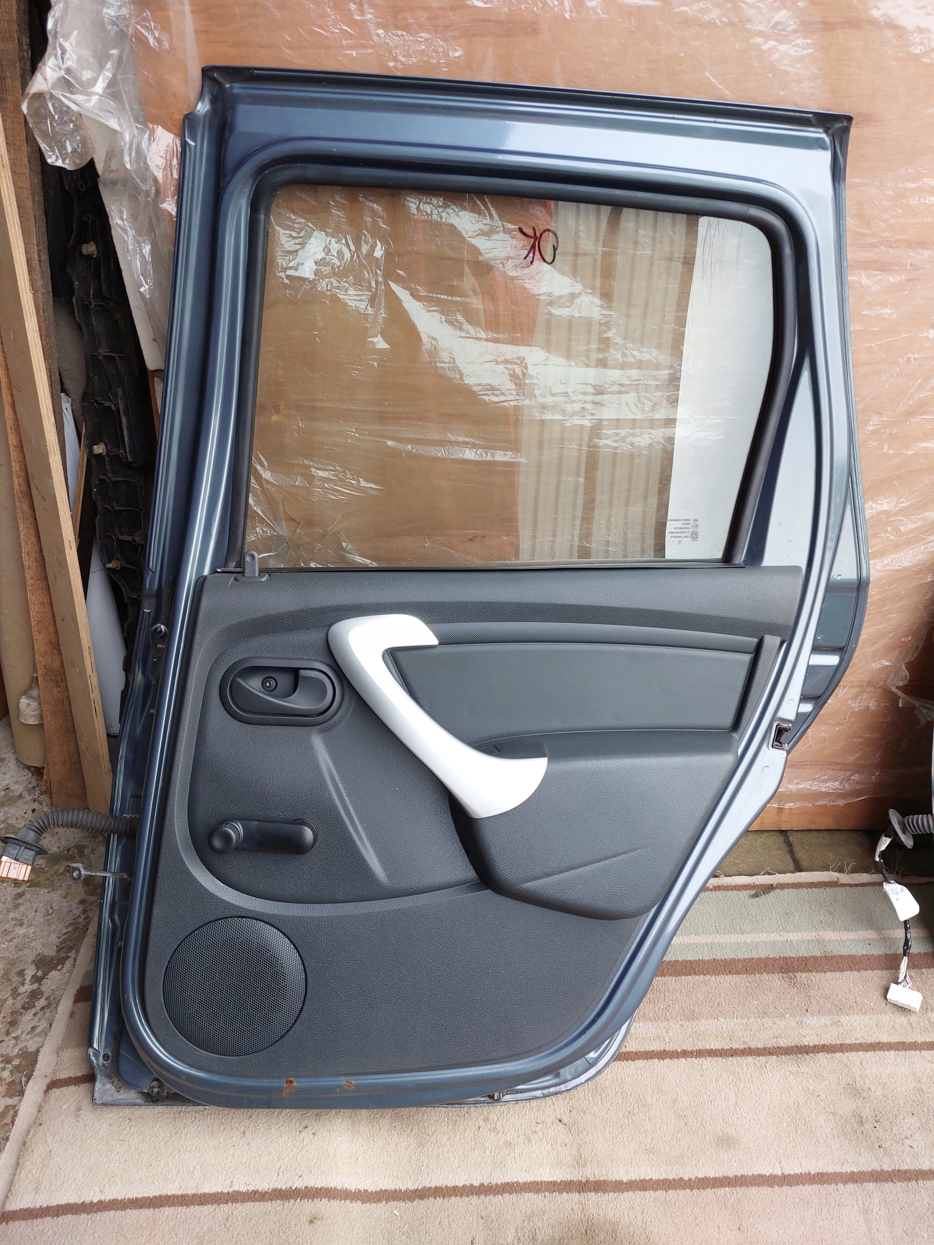 door right front rear part DACIA DUSTER and 12r TEFAA