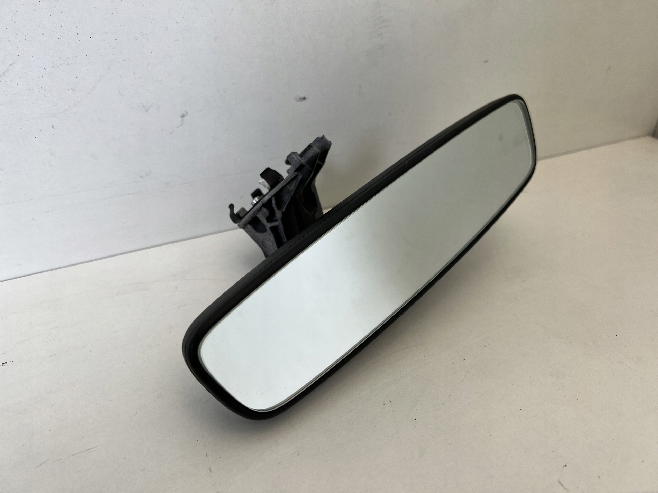 3G0857511BG - VW PASSAT B8 GOLF VIII внутреннее зеркало