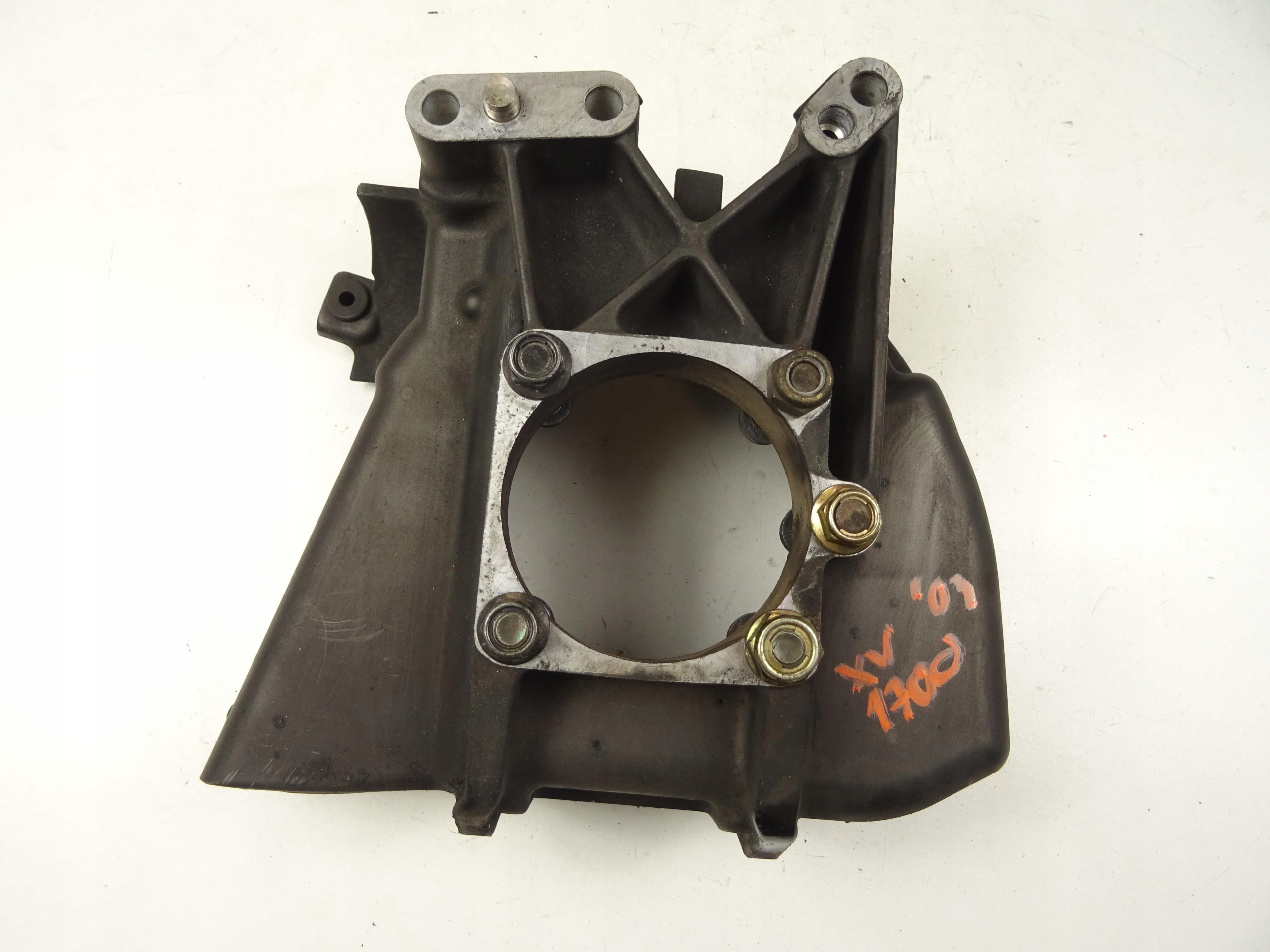 YAMAHA XV 1700 КРИШКА КАПОТА ' 03