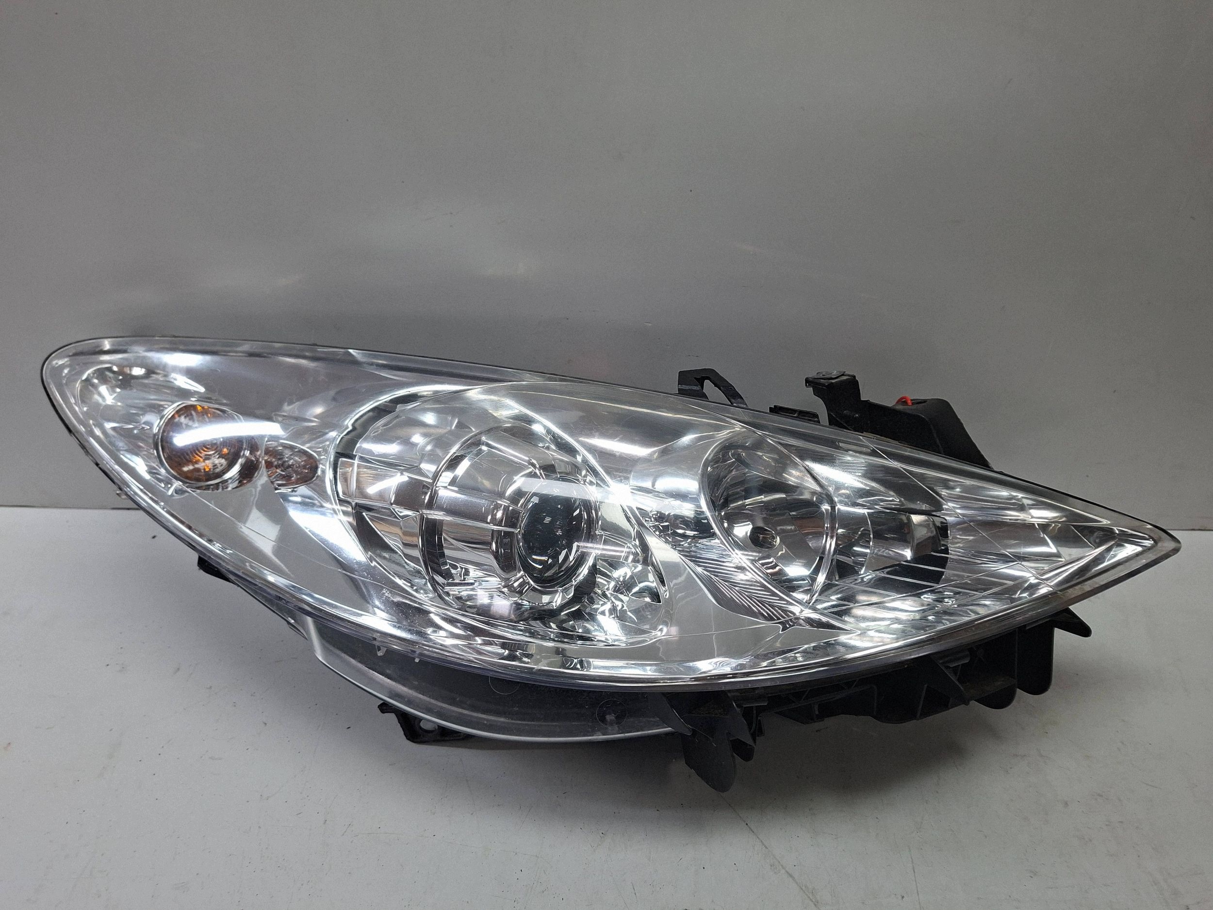 fanale faro anteriore destro TYC PEUGEOT 307 LIFT 2004