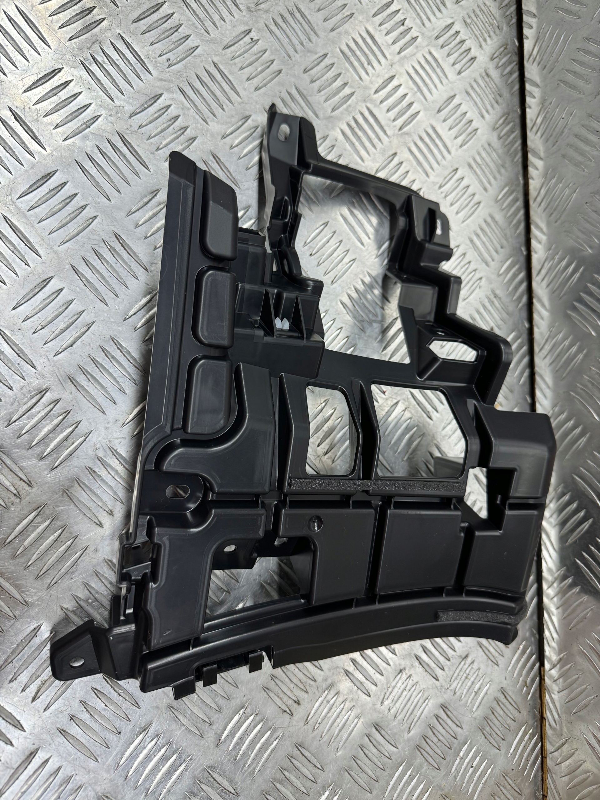 lexus RC 300 RC350 RC200 РЕСТАЙЛИНГ крепление галоген правый