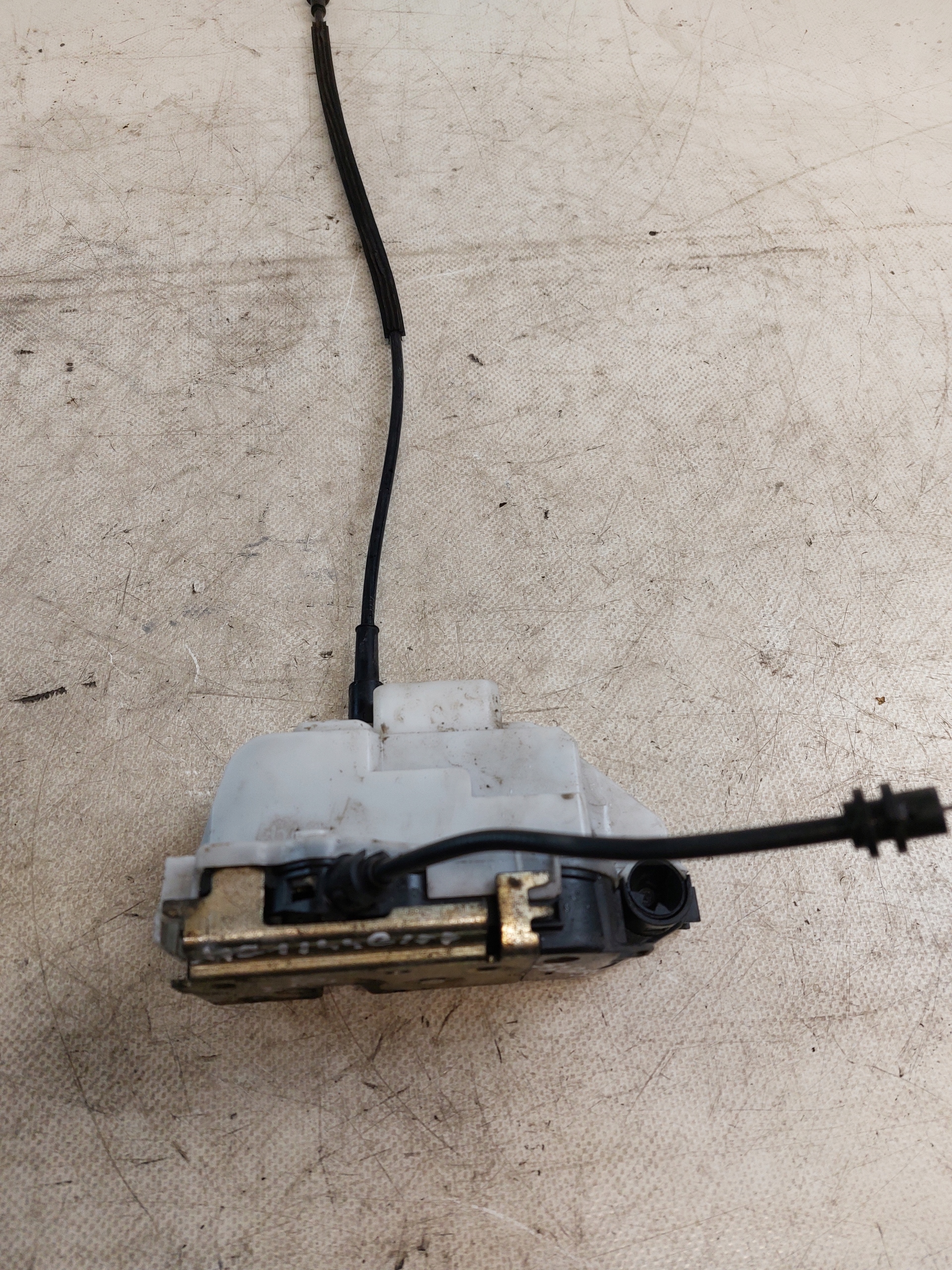 lock door left front CITROEN C3 and 5PIN