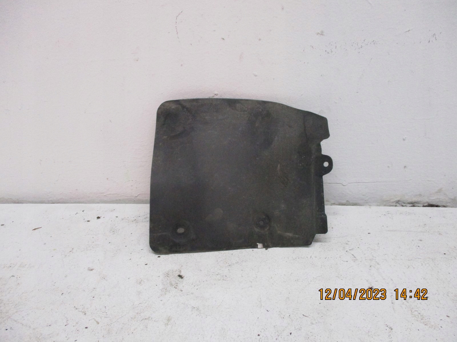 BLENDE ABDECKUNG TOYOTA RAV 4 53737-42010