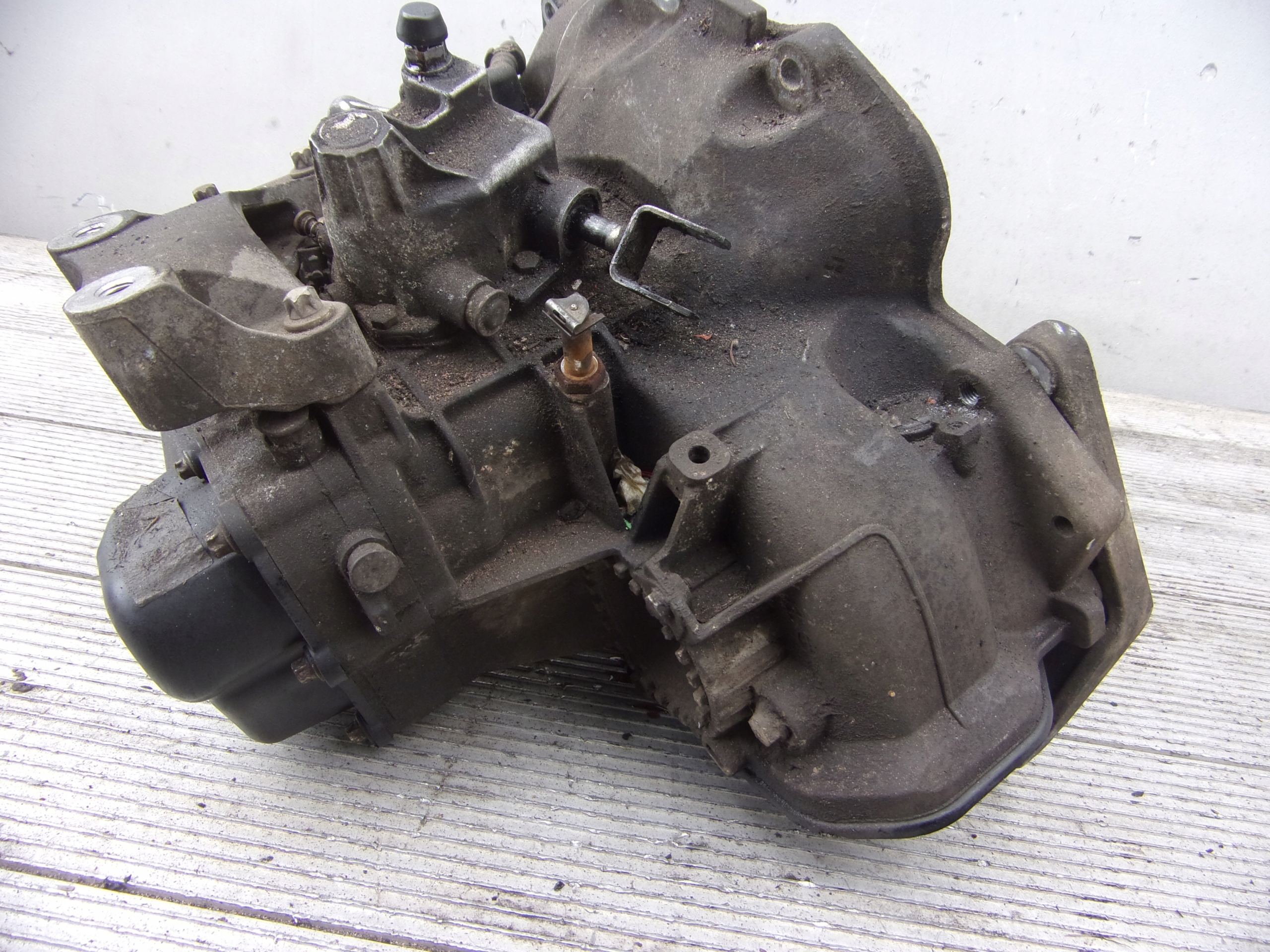 gearbox, manual OPEL CORSA D UW429