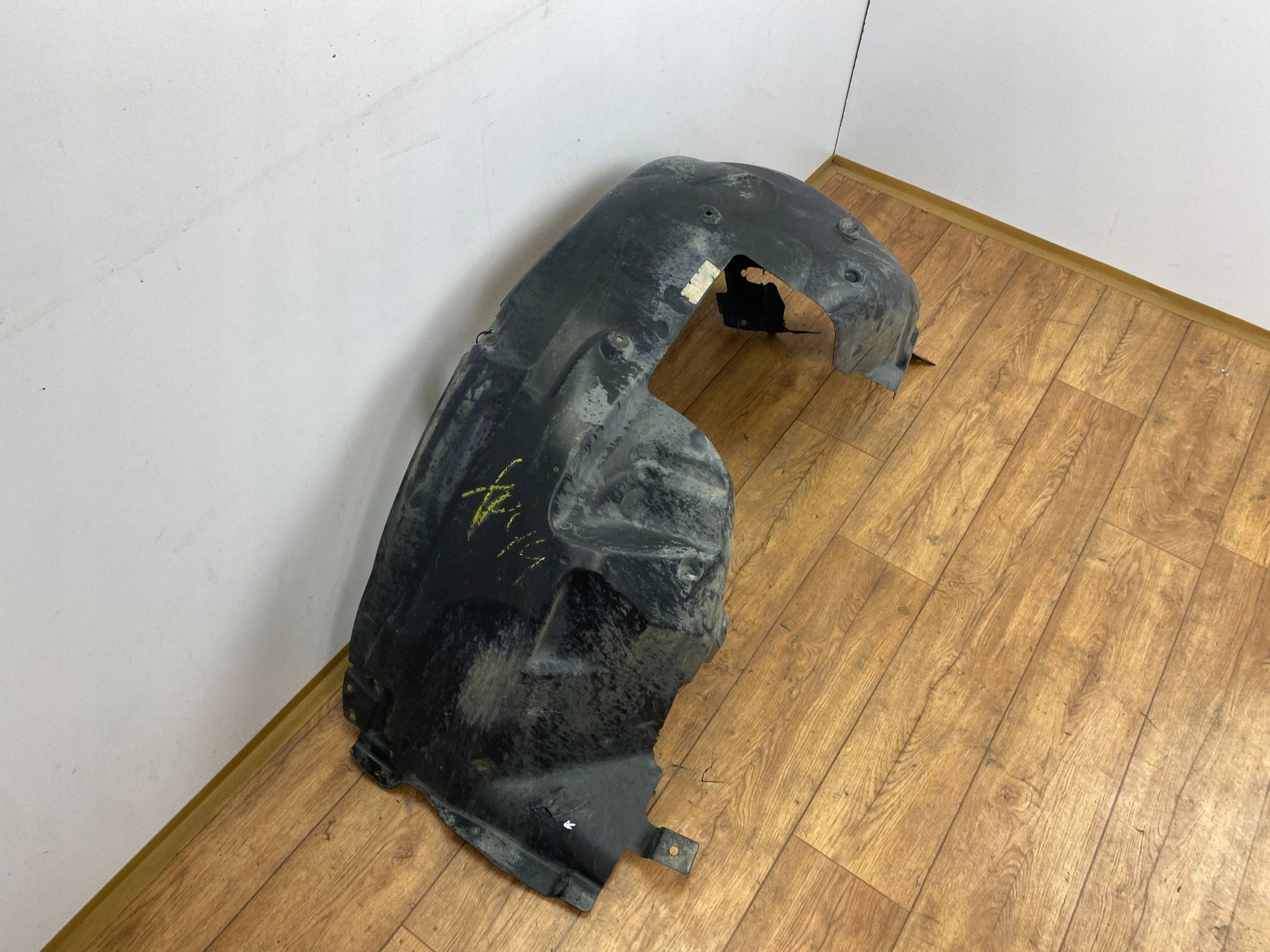 mudguard front left Ford Mustang VI 2015+