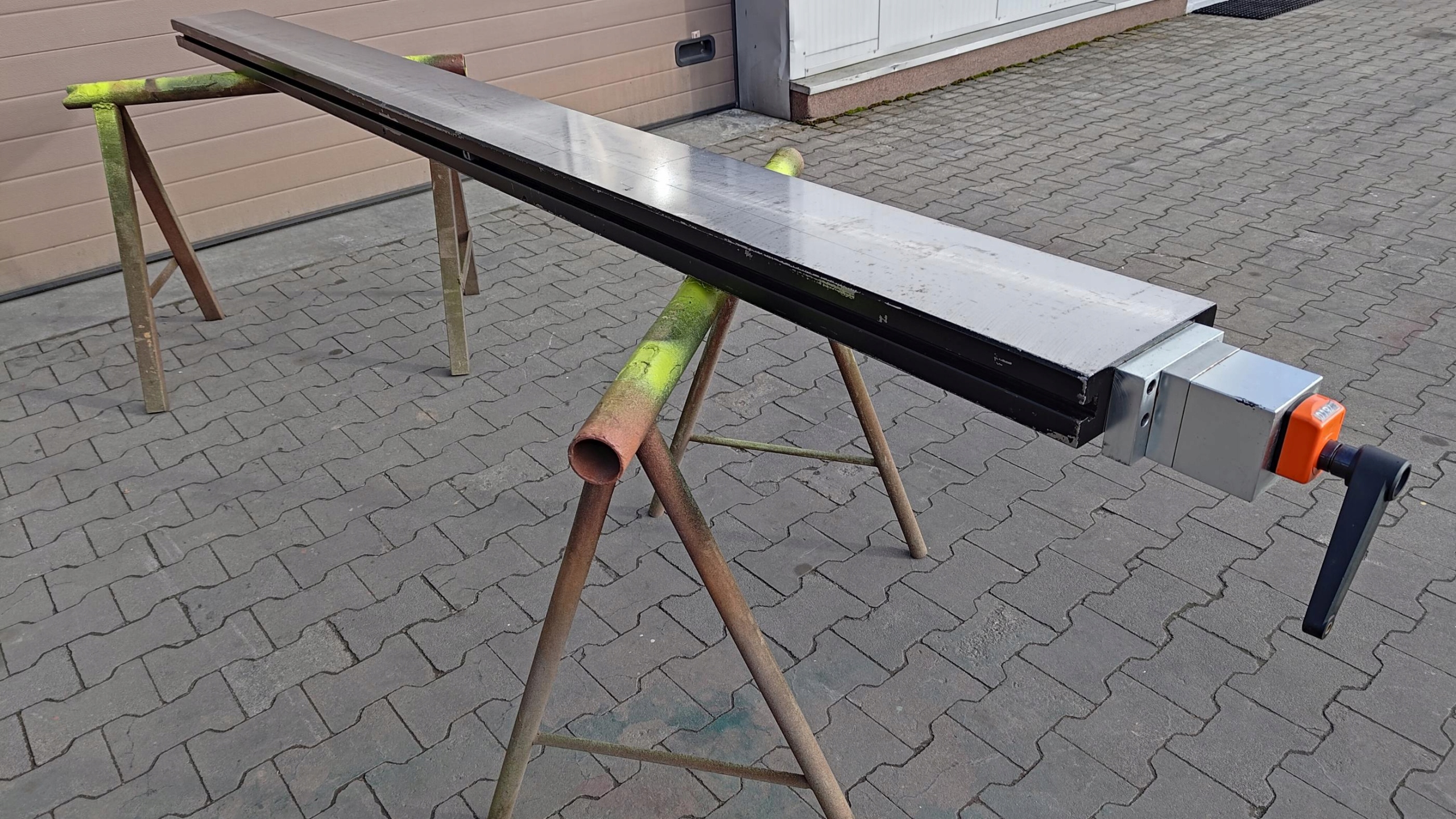 Stół kompensacyjny strzałki ugięcia WILA Moducrown do prasy krawędziowej