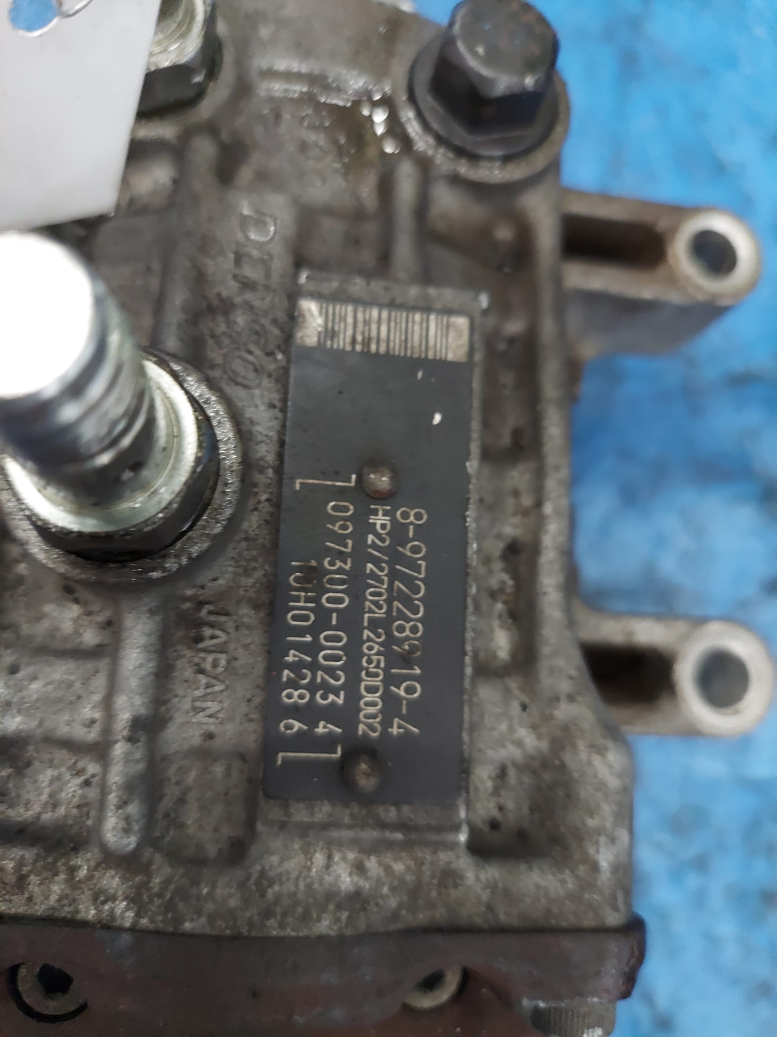 pump nozzle. RENAULT ESPACE IV 3.0 DCI 8972289194