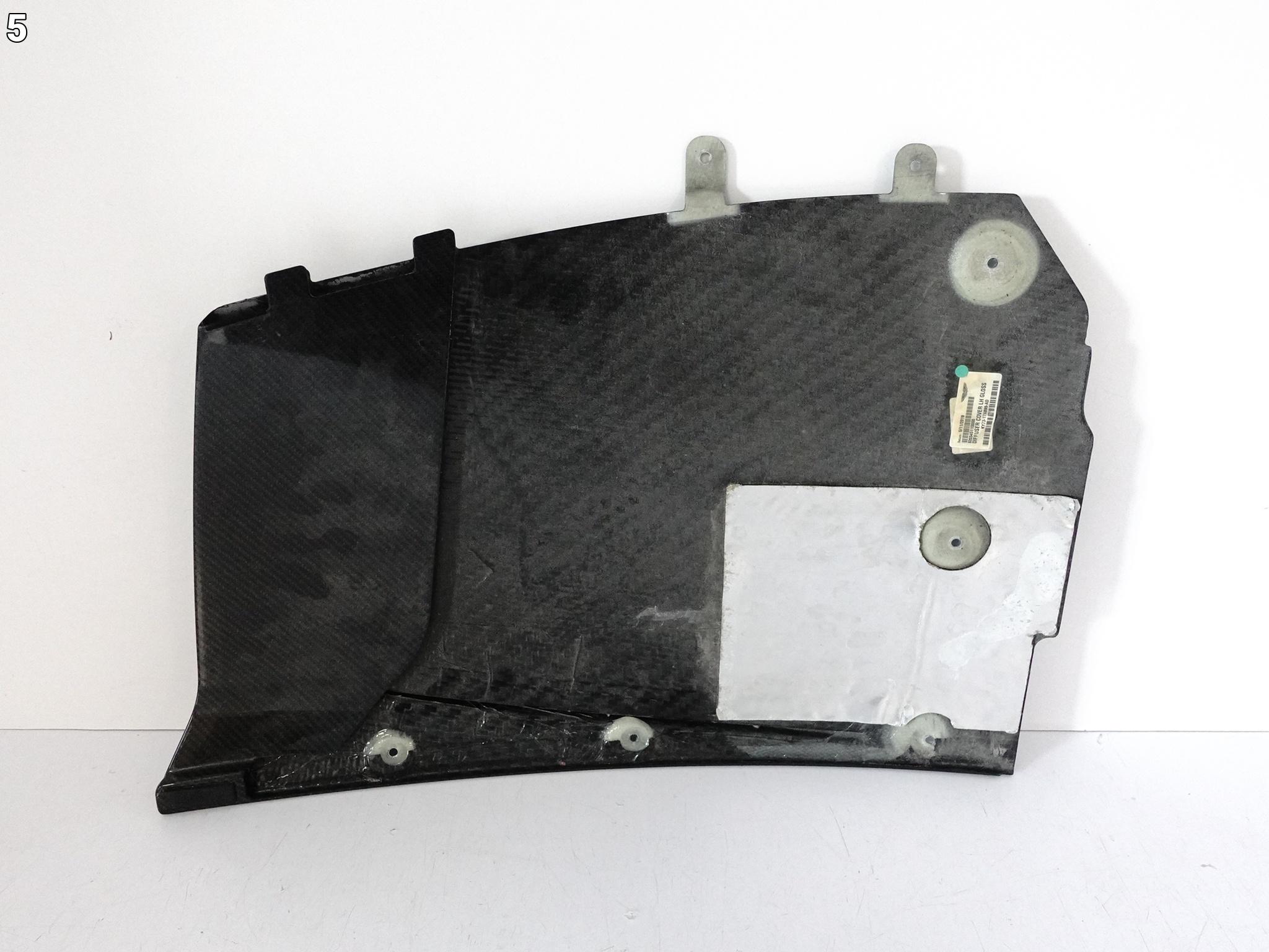 Aston Martin DBS Superleggera 18-24 SPOILER diffuser cover CARBON left rear part