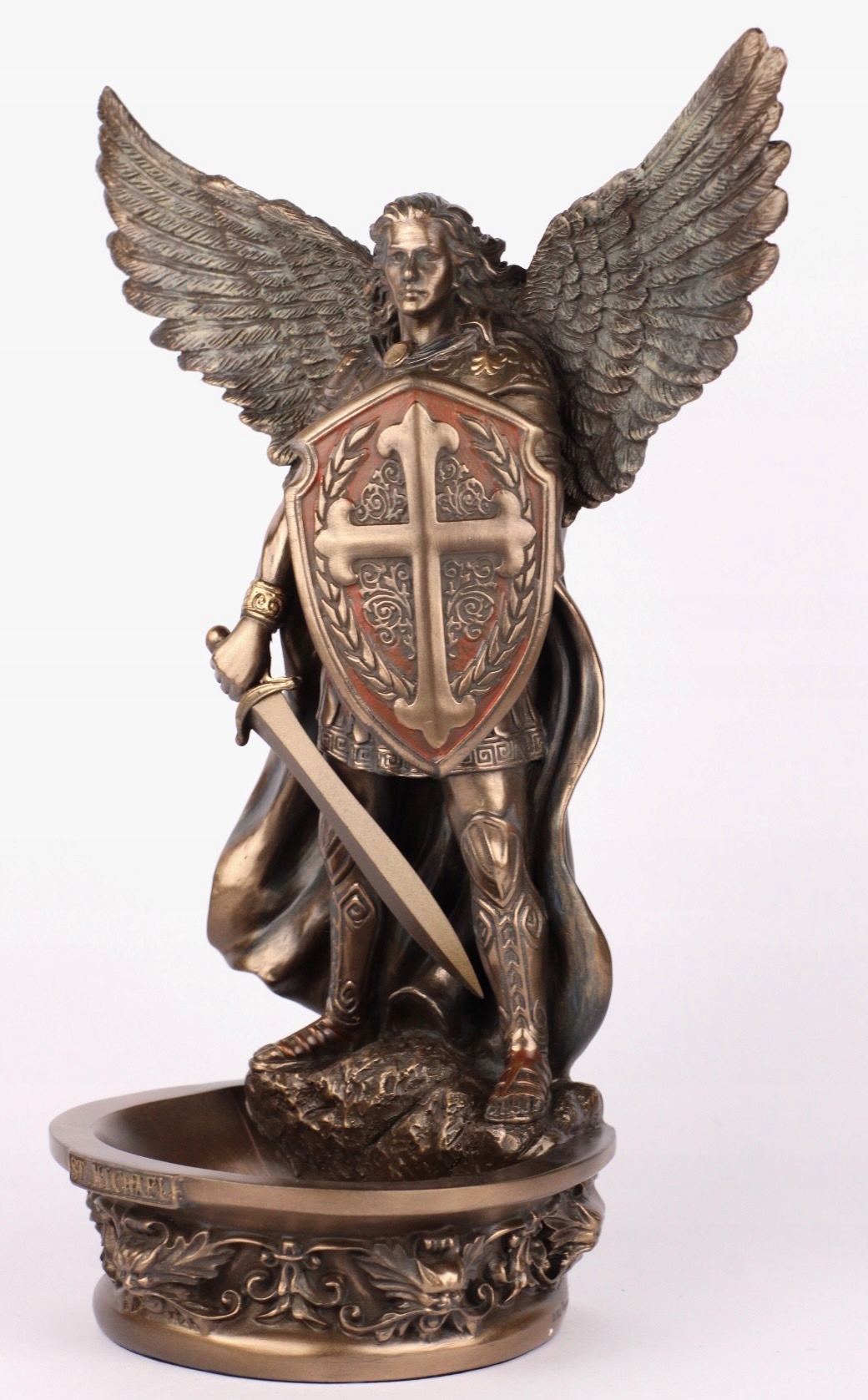 FIGURKA KROPIELNICA ANIOŁ MICHAŁ VERONESE prezent