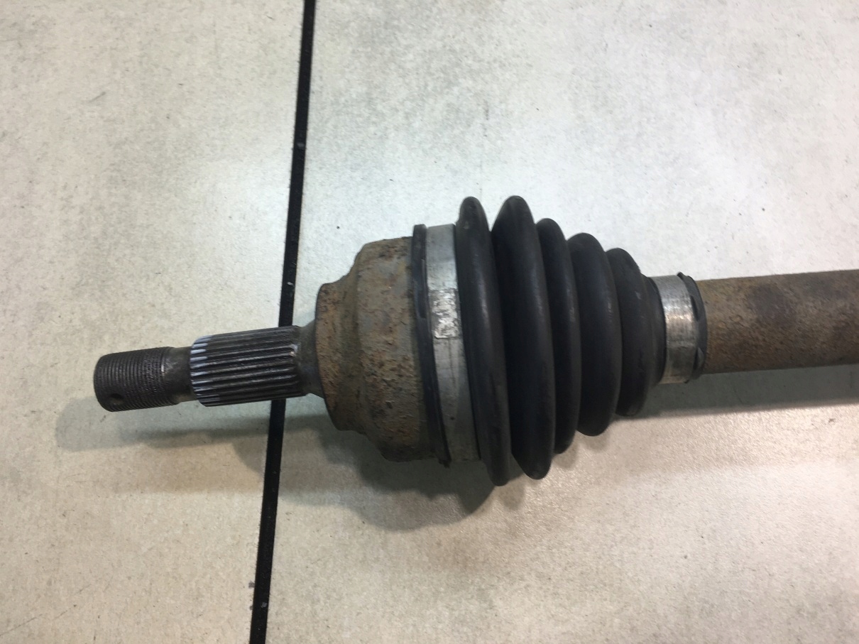 semi-axis left short. PEUGEOT 407 1.6 HDI