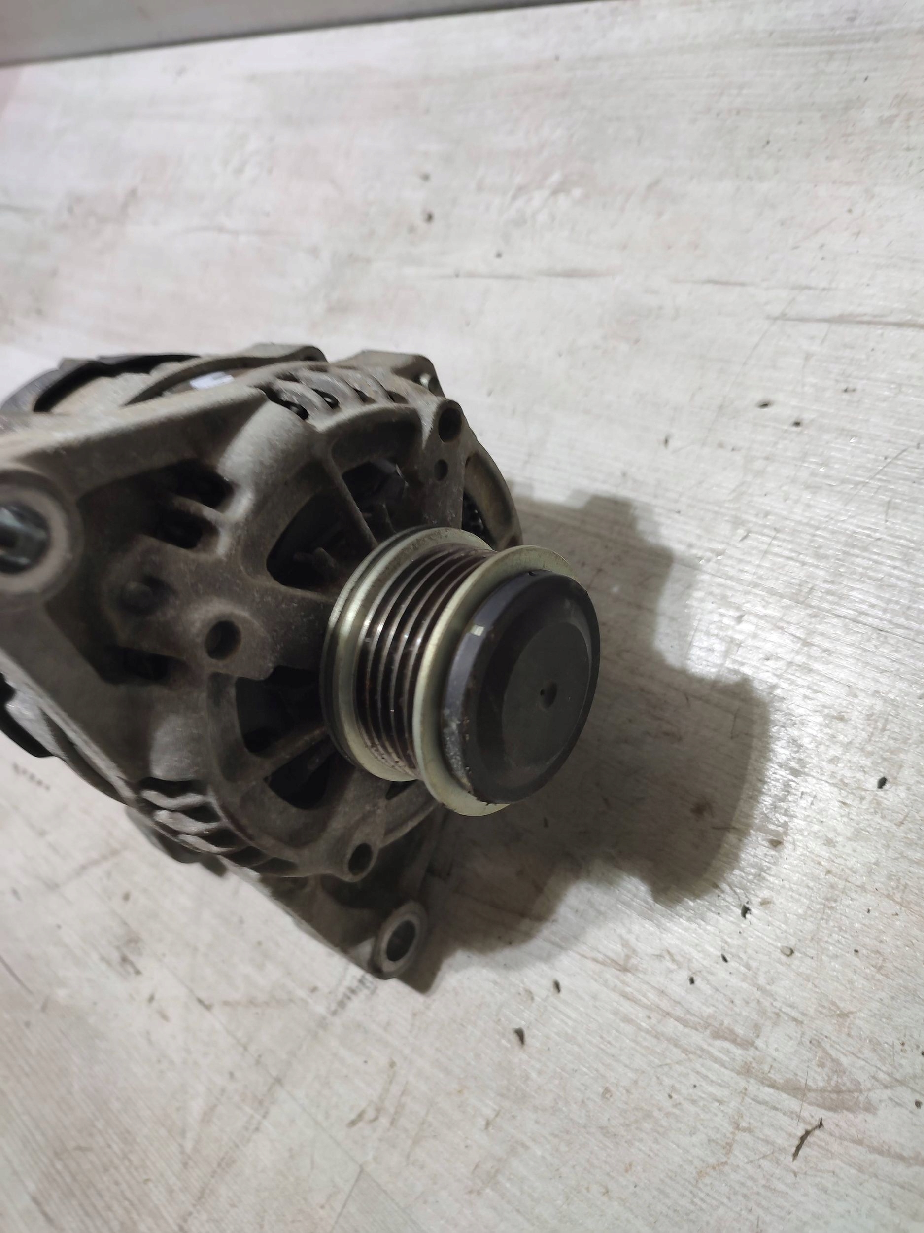 Opel Corsa E 2018 Alternator