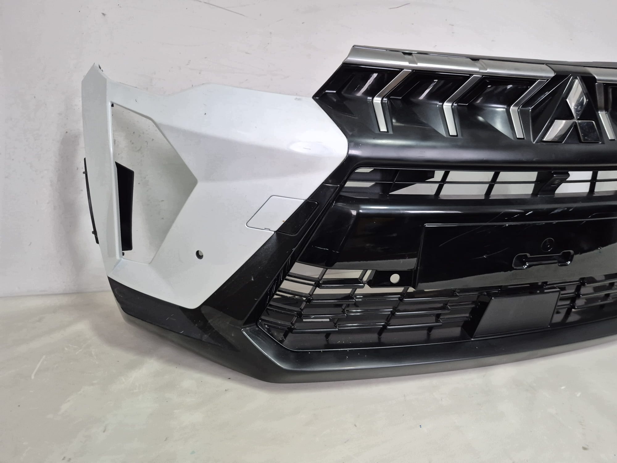 MITSUBISHI ASX II LIFT 24- bumper front front grill RADAR PDC 622541496R