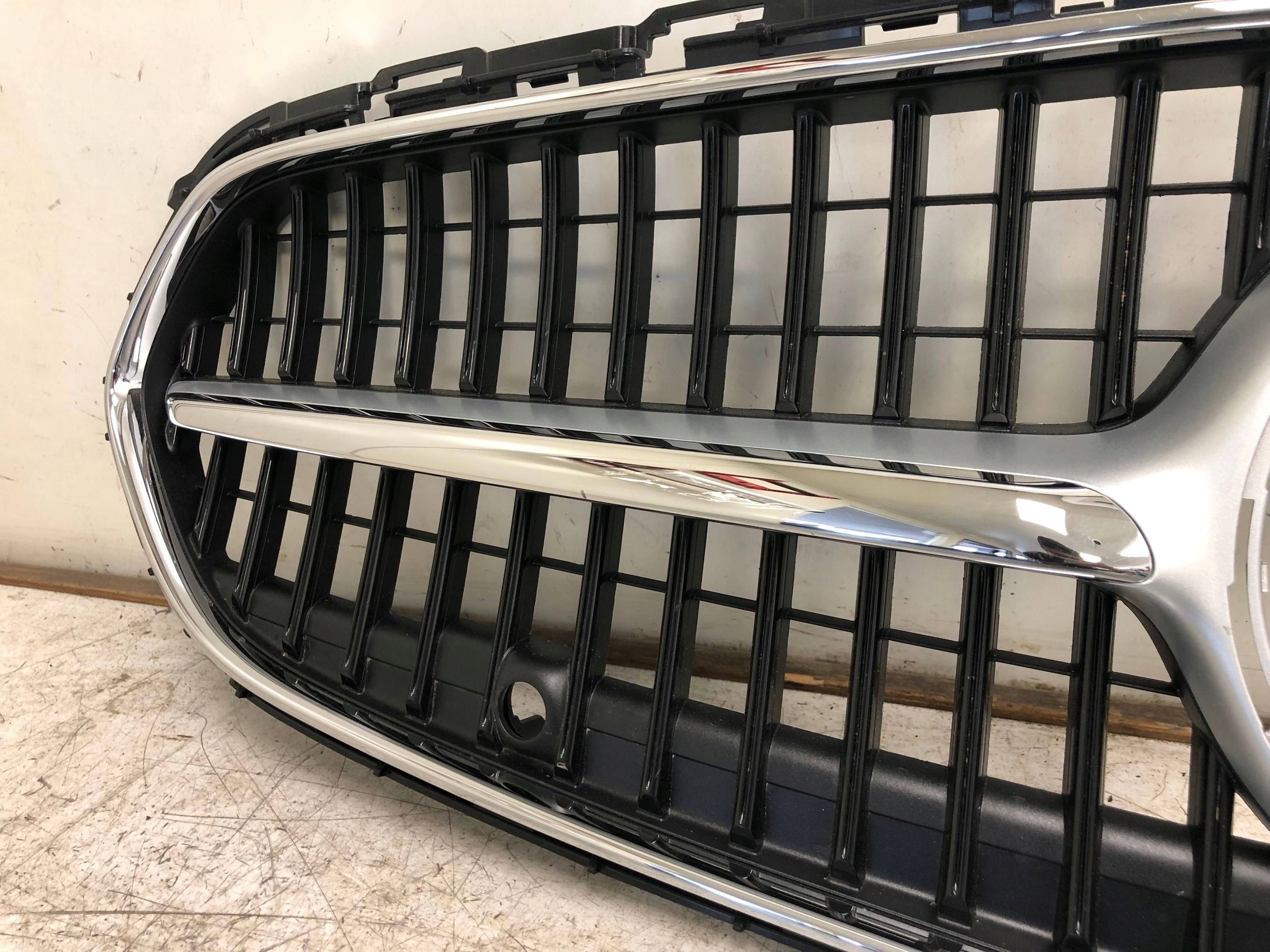 Grill Grill PDC MERCEDES W206 A2068883800