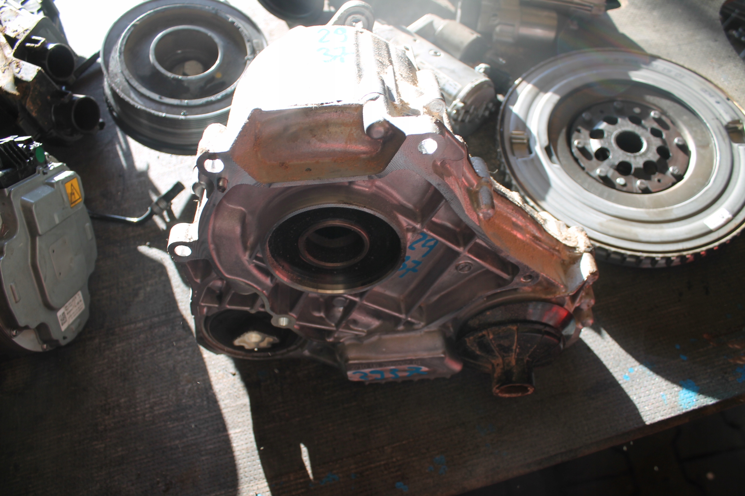 2937. REDUKTOR cambio ingranaggi BMW 7889767 2710 VA7889767