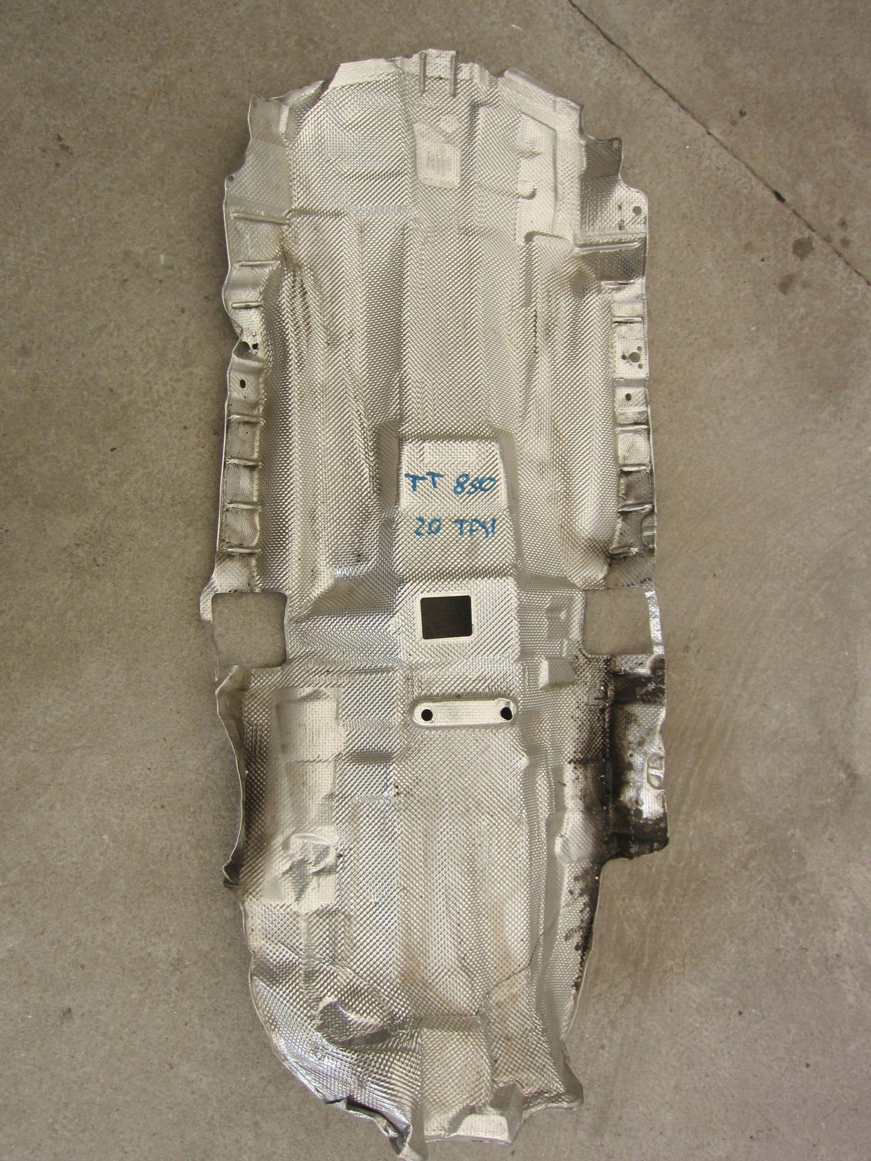AUDI TT 8S0 2.0 TFSI Blende Abdeckung TERMICZNA IZOLACJA