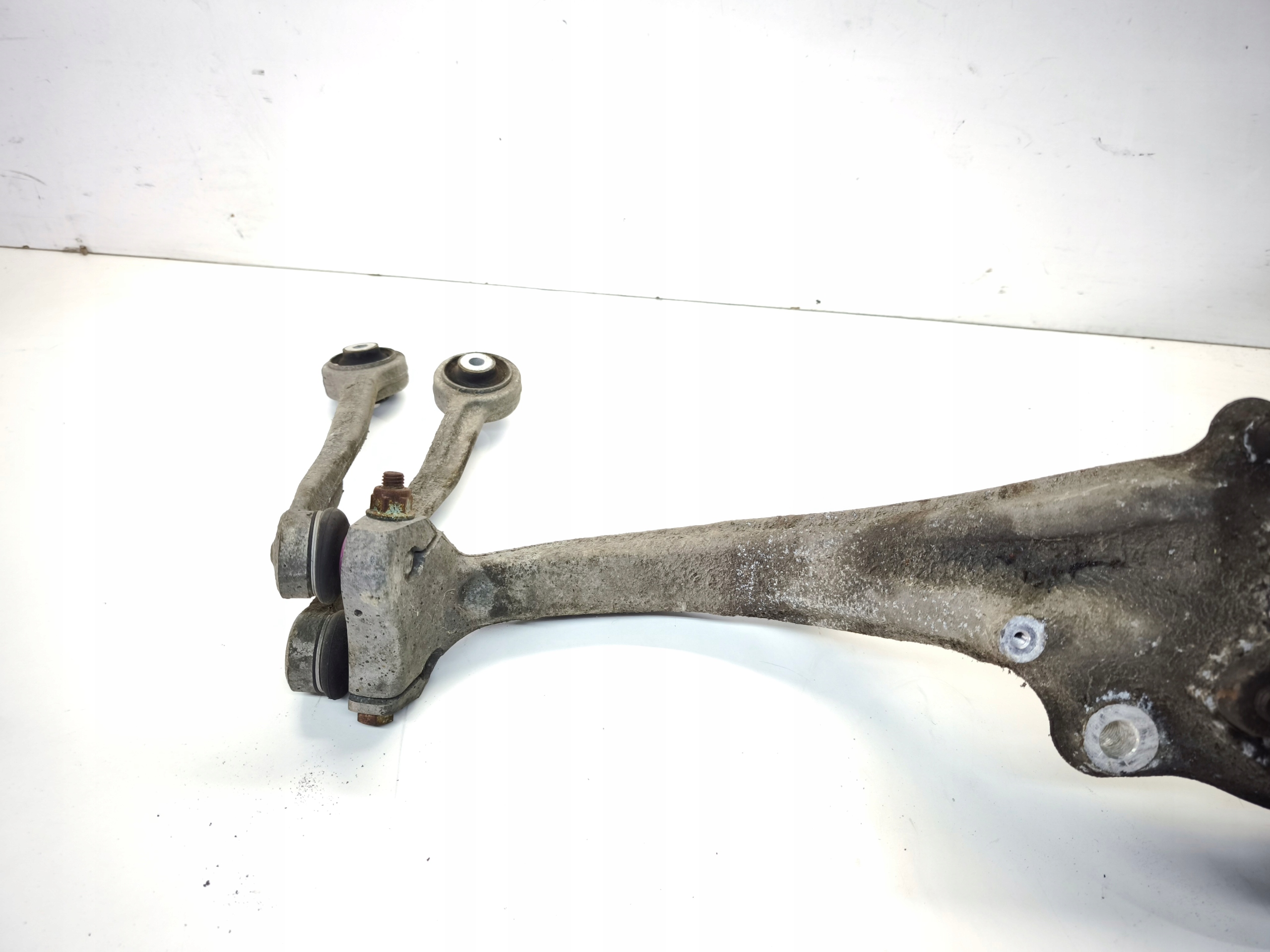 swing right front AUDI A4 B8 A5 8T Q5 8R 8K0407258G