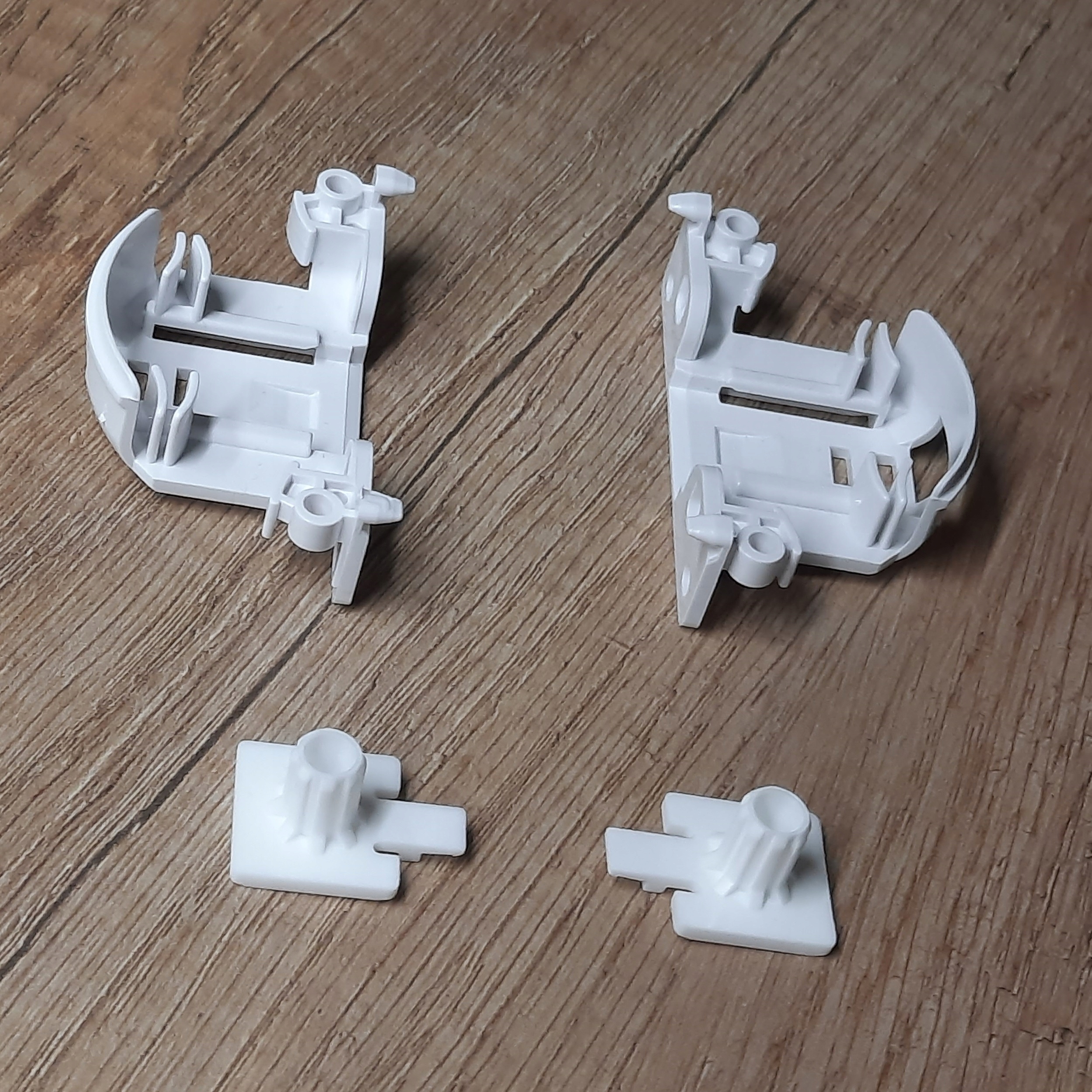 ZESTAW CZĘŚCI DO ROLET W KASECIE MECHANIZM CZĘŚCI ZAMIENNE KOMPLET Marka Besta