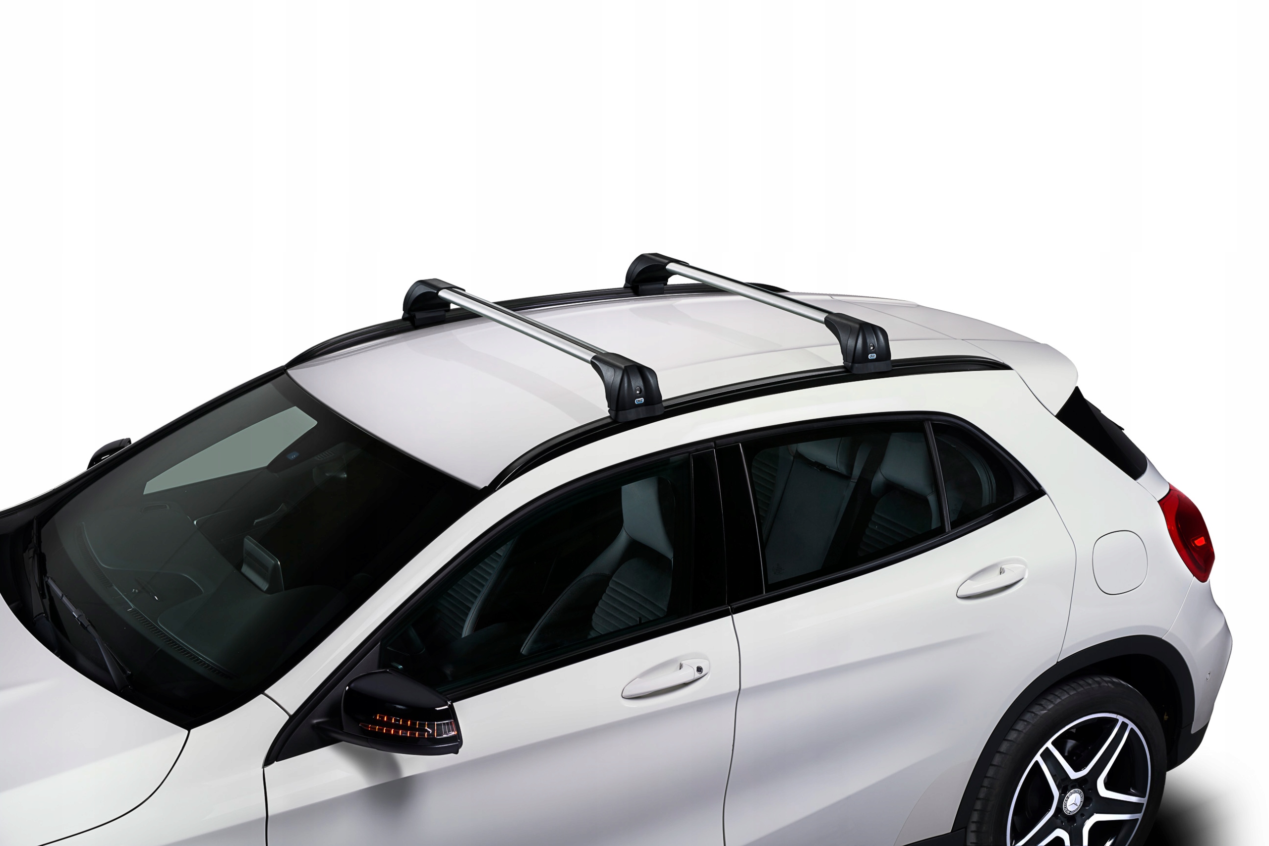 Základní střešní nosič nosníků Cruz Airo Fuse Bmw i4 G26 2021-