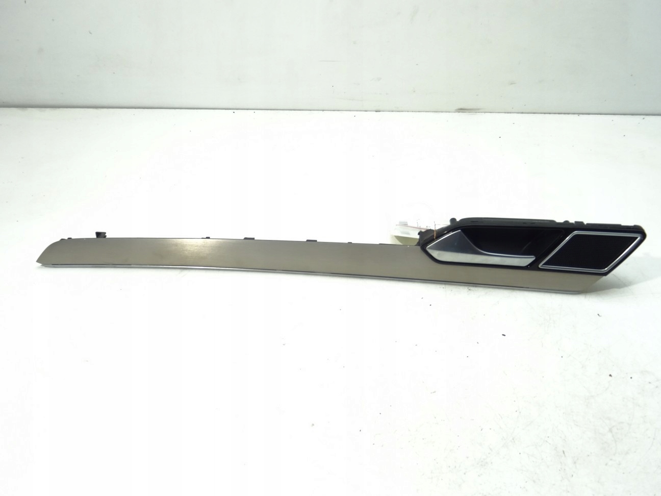 ручка двери внутренняя зад vw PASSAT B8 хэтчбек