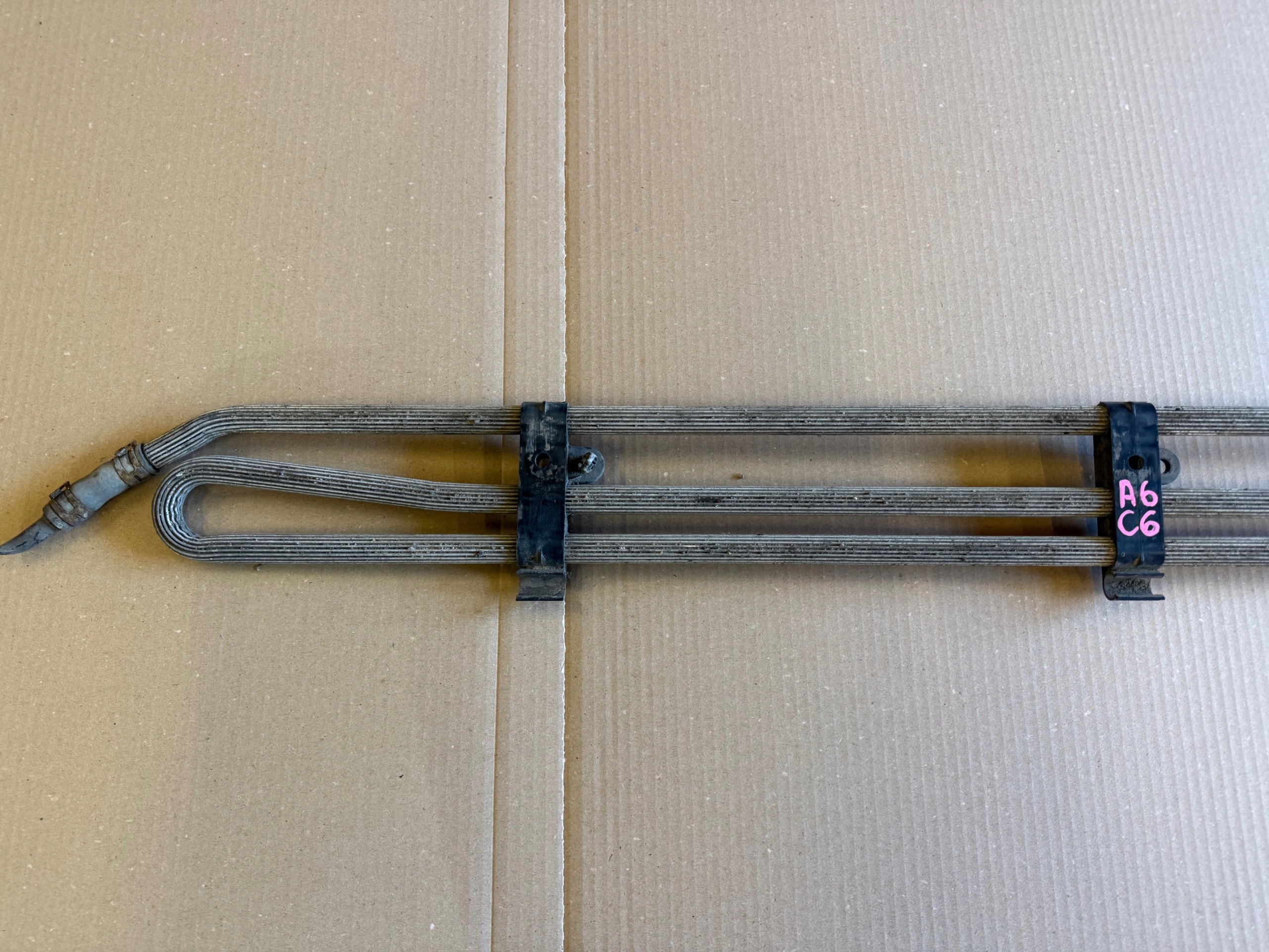 AUDI A6 C6 2.7 3.0 TDI Radiateur / refroidisseur Carburant 4F0203572E