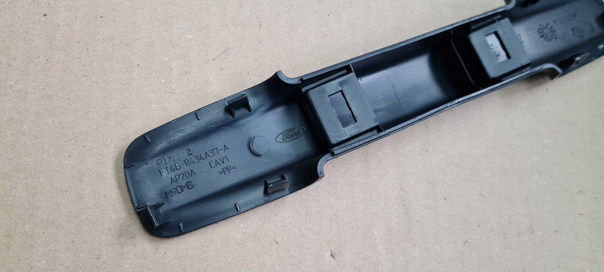 Ford Edge II 2020 ST LIFT couverture couverture ELEMENT WYKONCZENIOW FT4BR434A37A