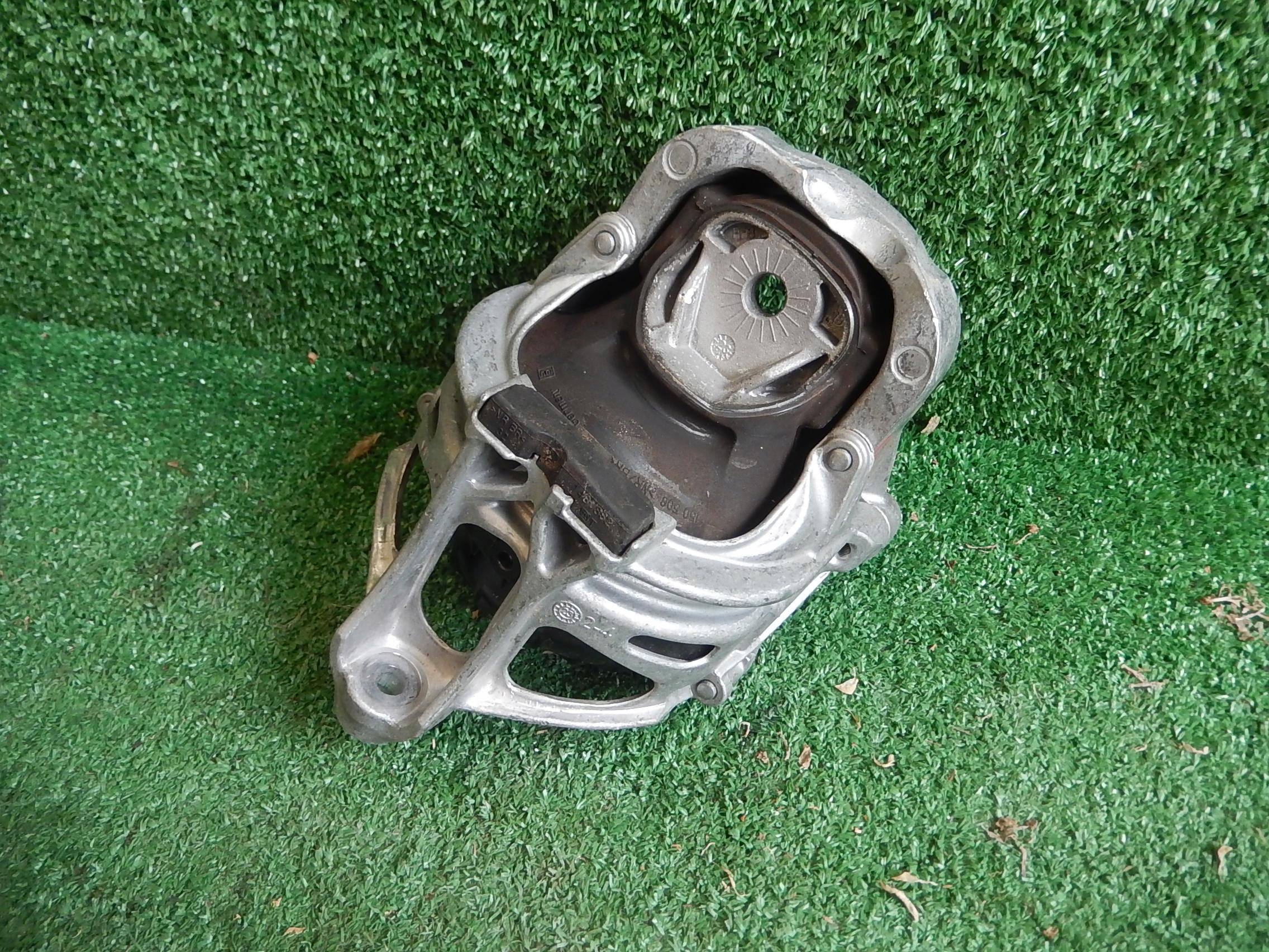 ПОДУШКА ДВИГУНА AUDI Q50a 2.0 TDIm0199372gd