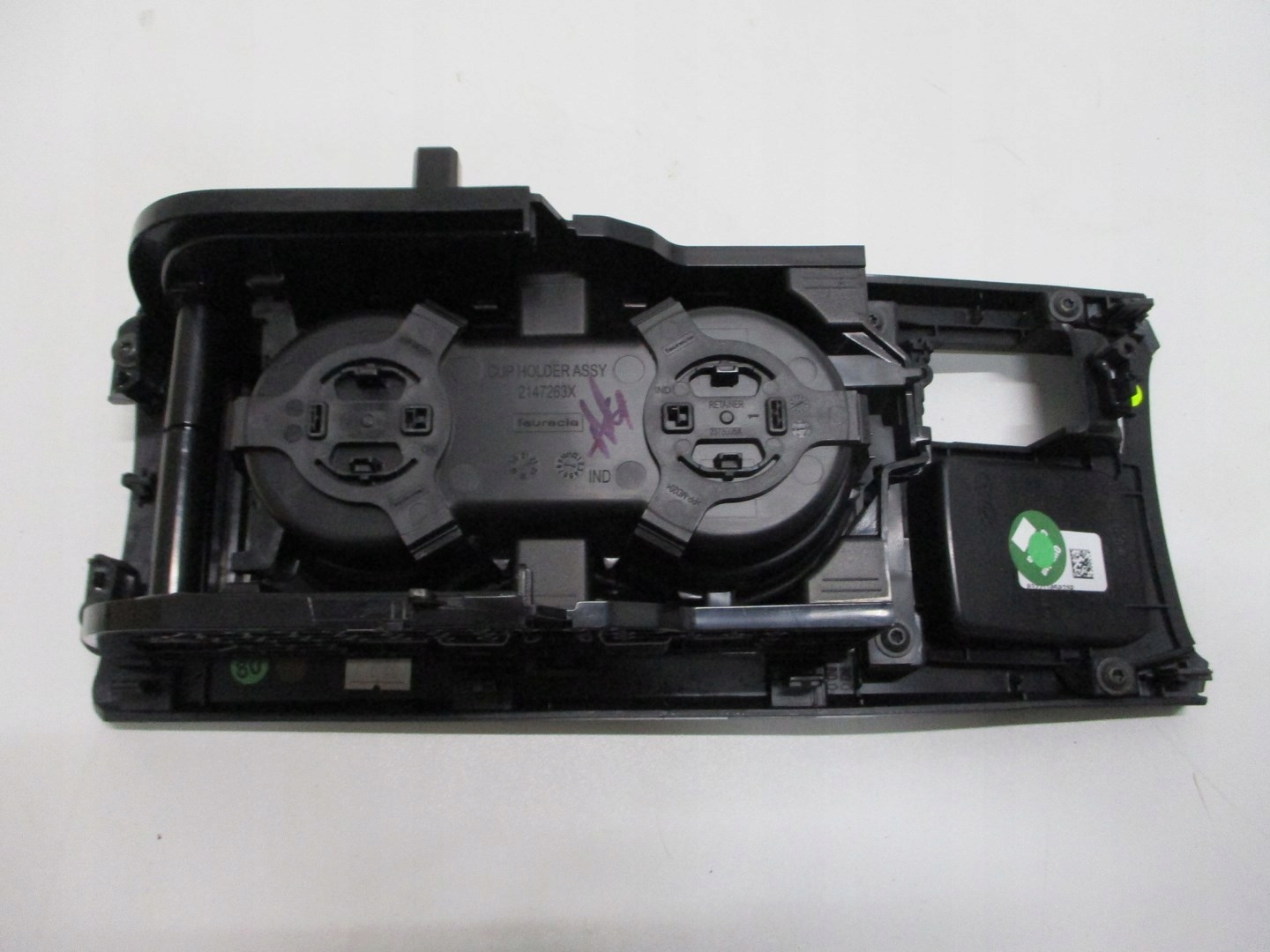 TUNEL PANEL NA KUBKI RENAULT CLIO V Part manufacturer Renault OE