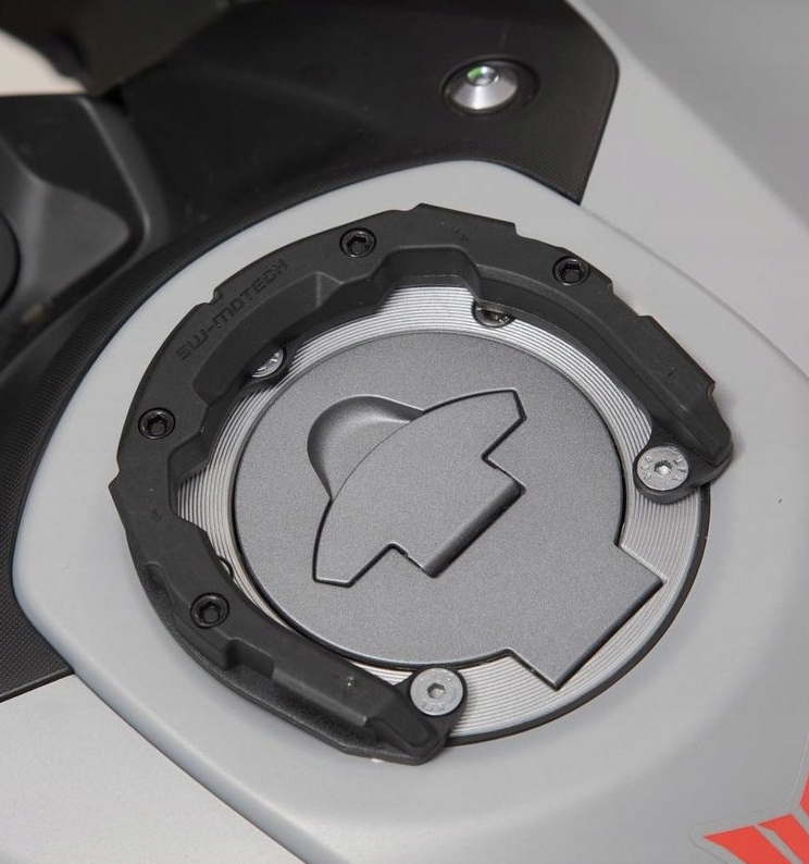 Tank Ring PRO MOTECH DUCATI/TRIUMPH/YAMAHA 5 śrub Producent SW-Motech