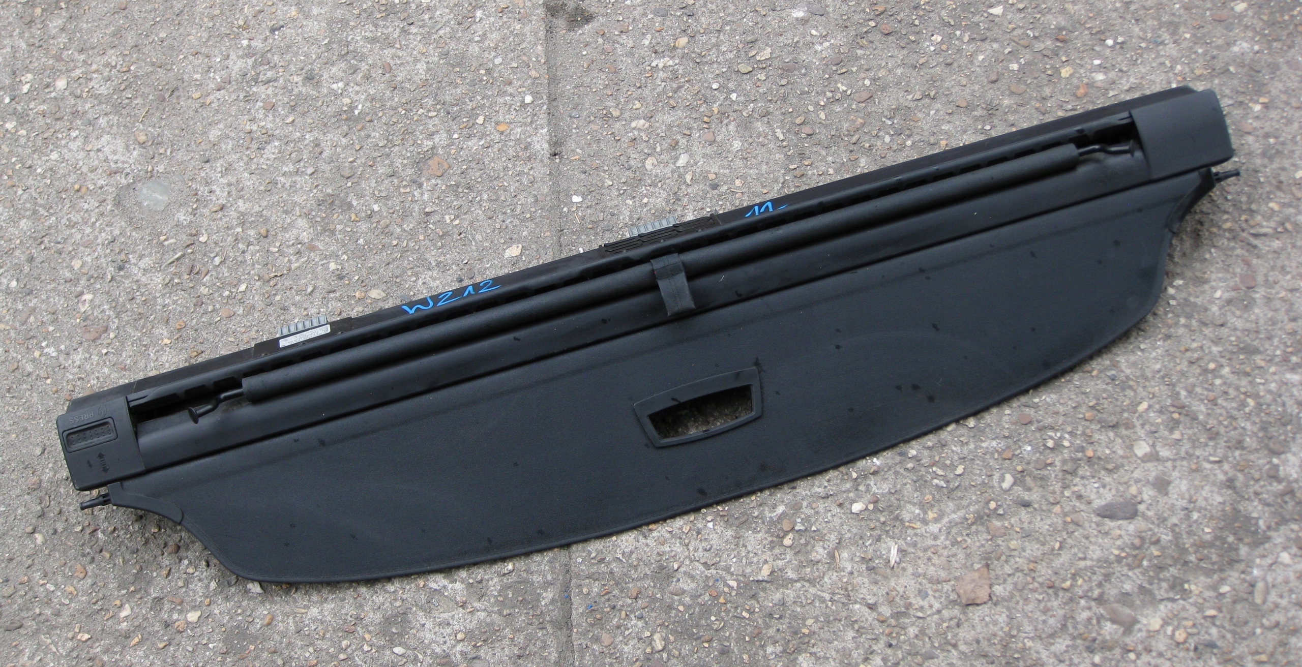 MERCEDES W212 E KLASA 11r blinds boot A2128100409