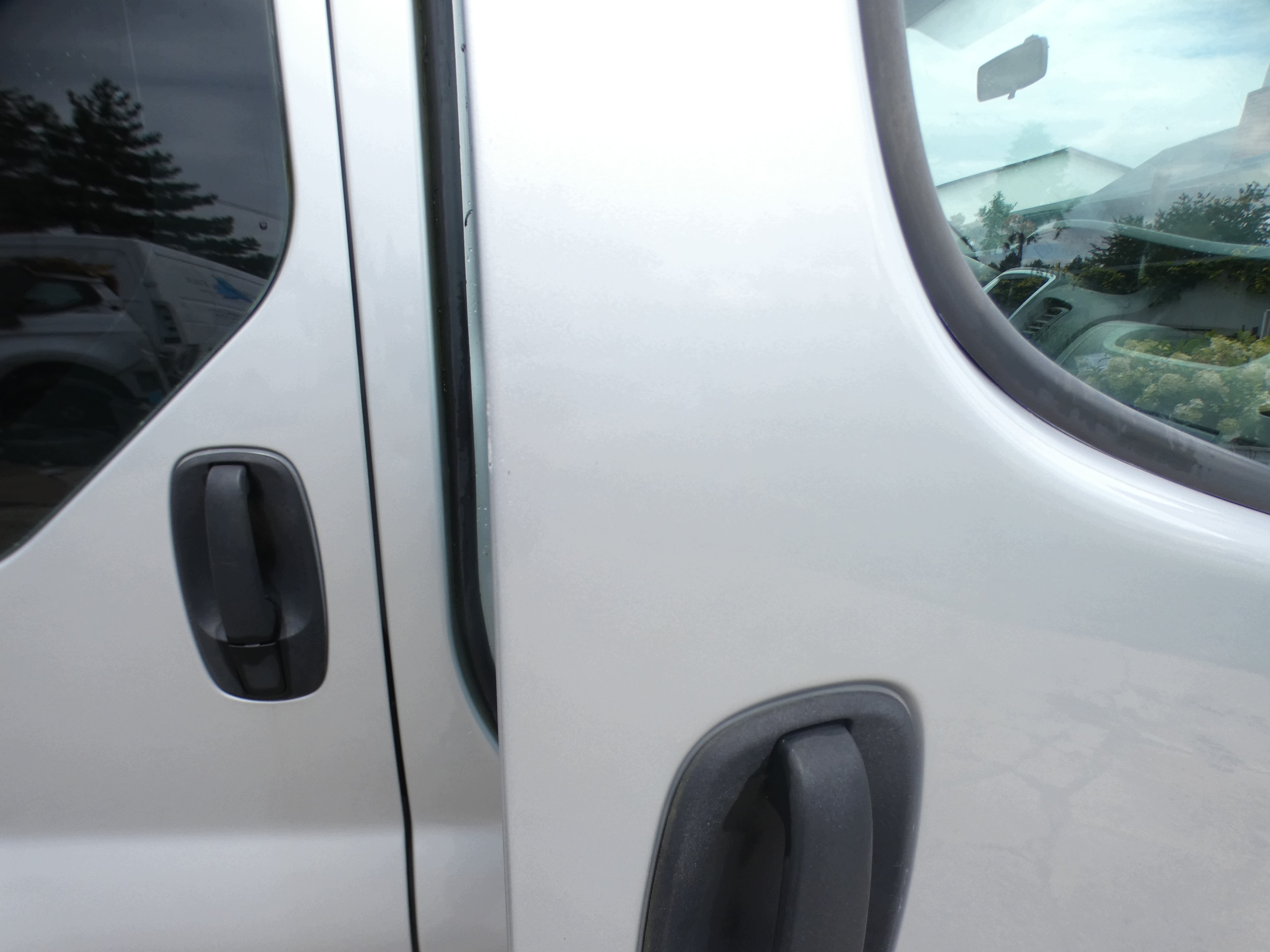 door complete right front RENAULT TRAFIC II vivaro jl9m73
