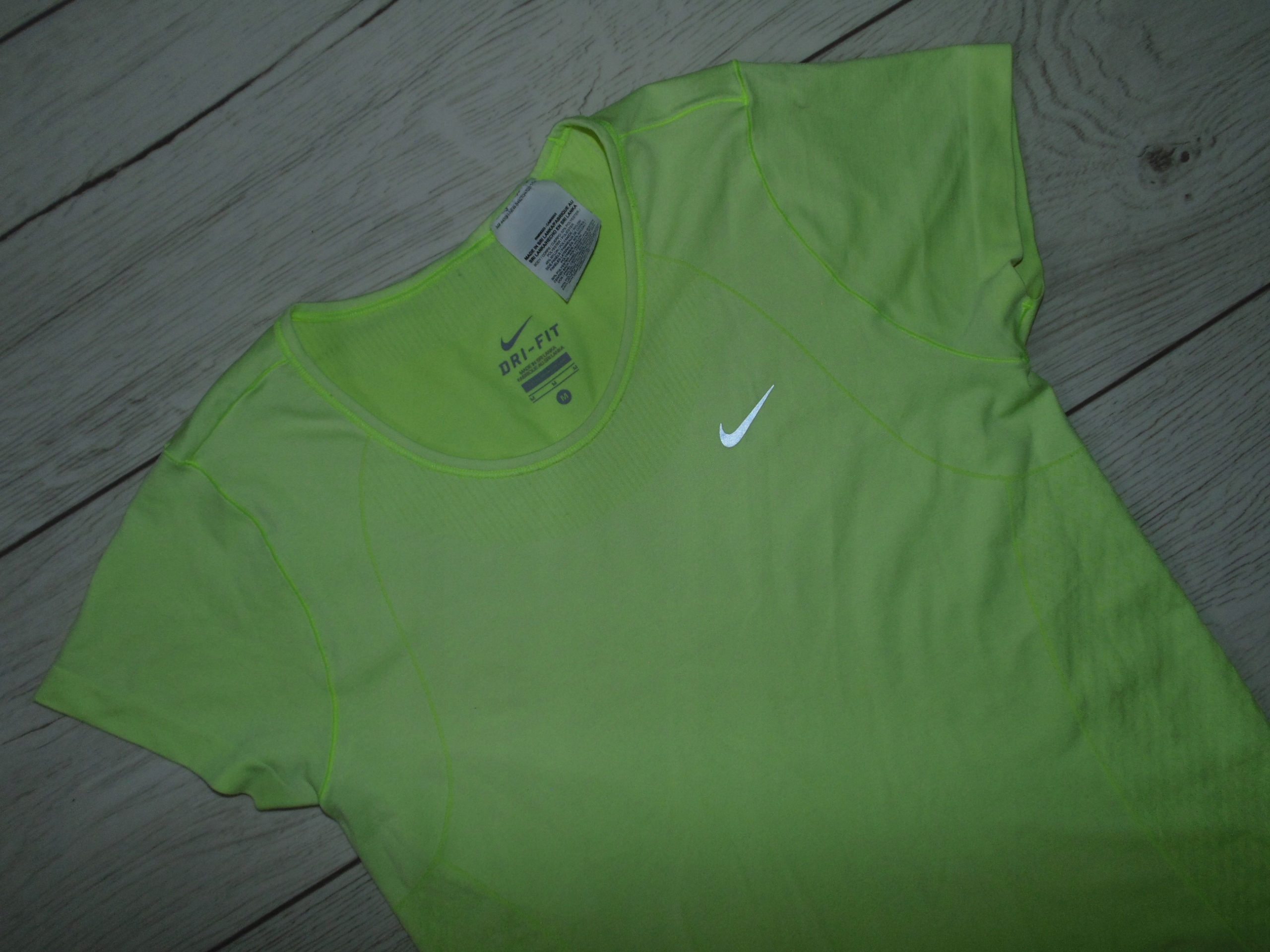 NIKE DRI FIT KOSZULKA SPORTOWA TRENINGOWA r. M Kod producenta DWVV