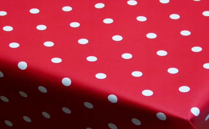 

Cerata, Ceraty, Obrus, Obrusy, Czerwona W Kropki