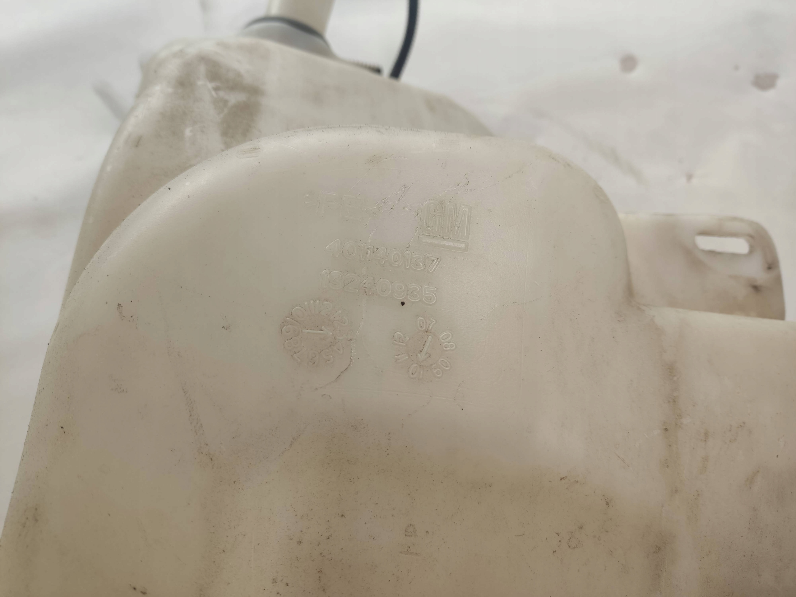 washer fluid tank OPEL Insignia A 2010r