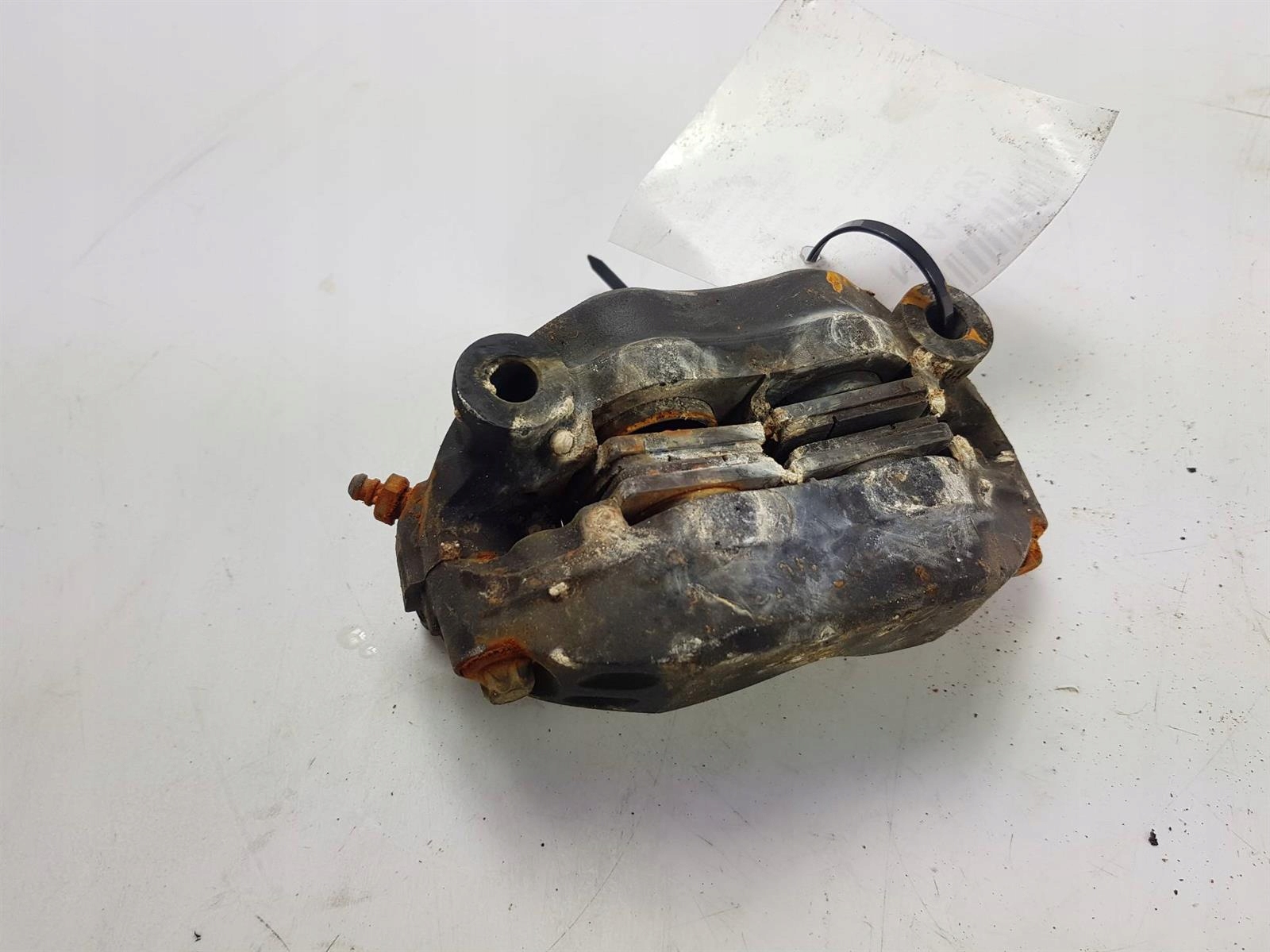ZACISK PRZOD KAWASAKI GT R1400 Producent czesci Kawasaki oryginalne OE