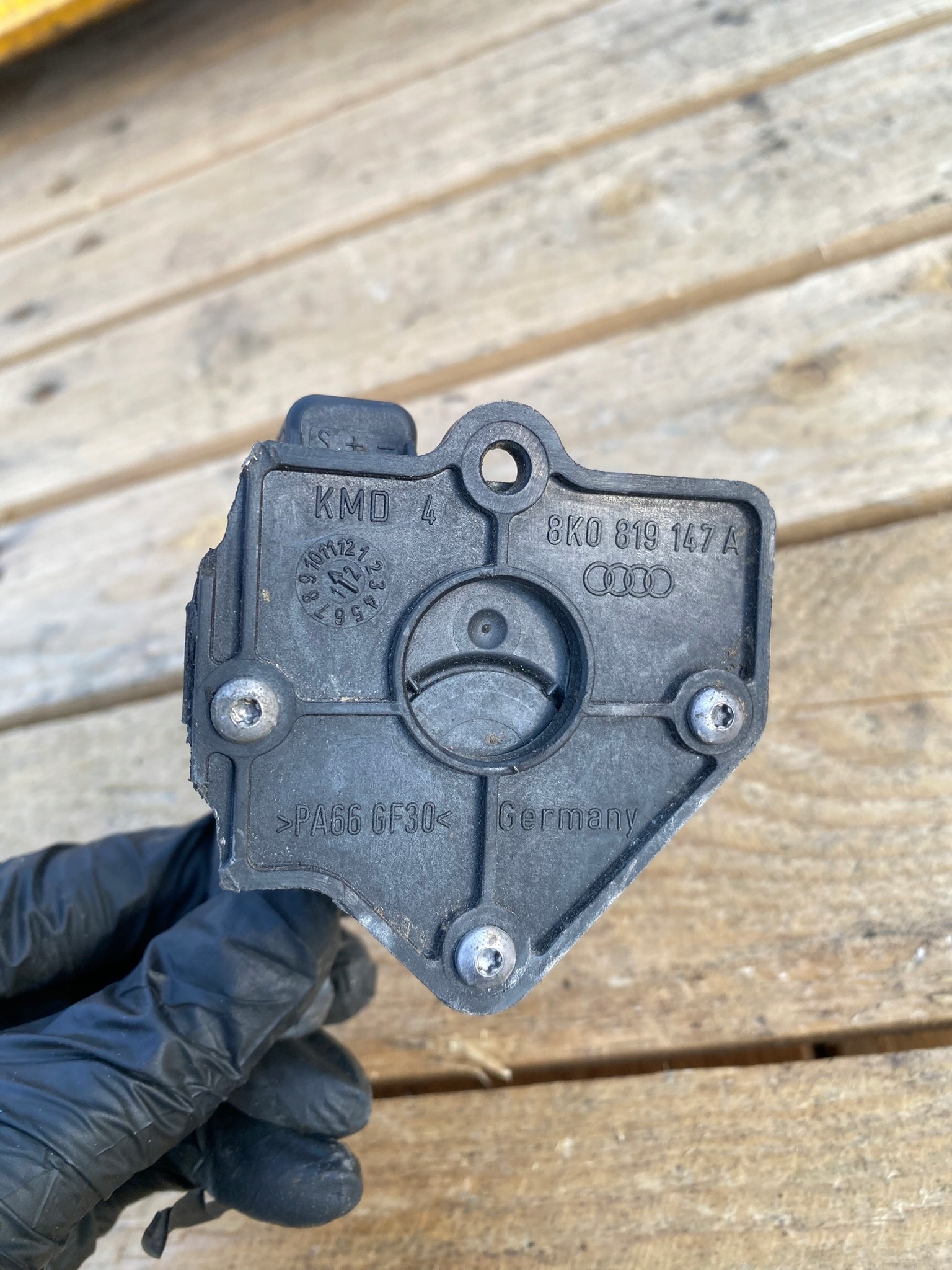 water pump A4 B8 A5 LIFT 8K0819147A